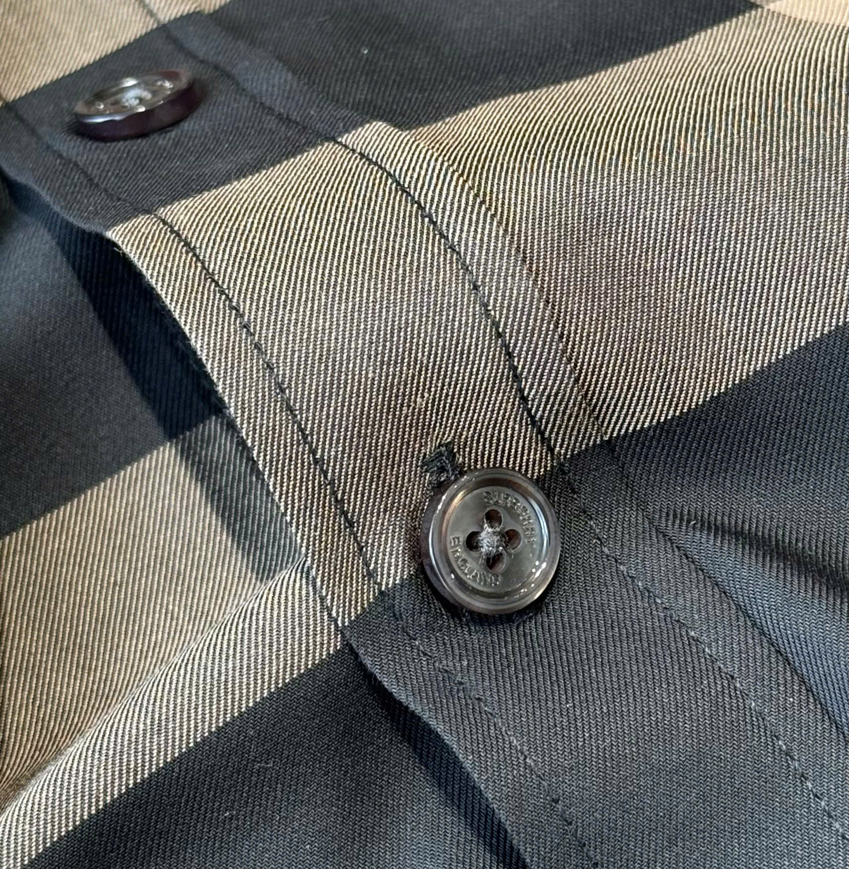 Áo sơ mi Burberry BBR kẻ điểm nhấn sọc Đỏ Like Auth S-XXL DDT