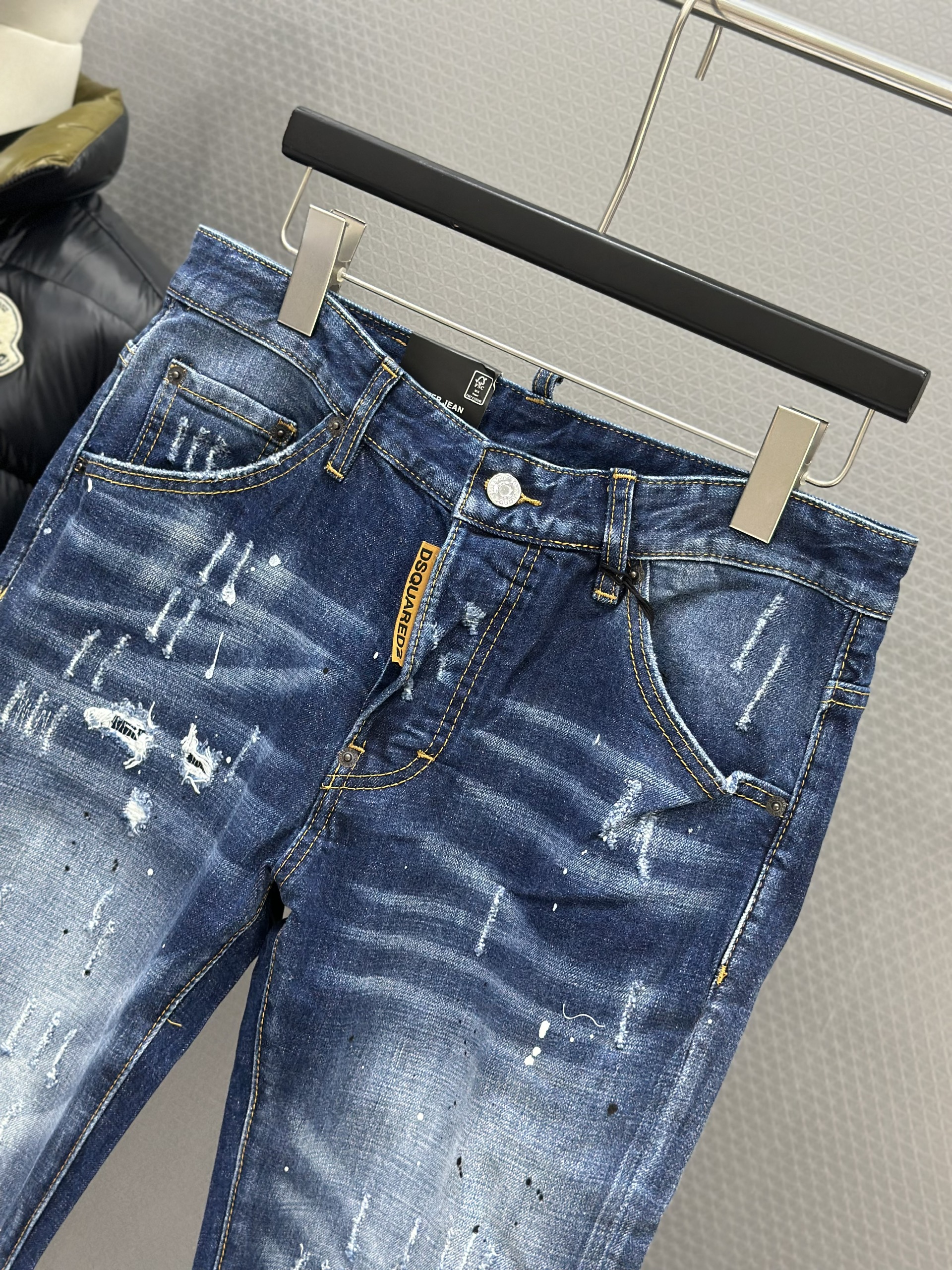 Quần Jean Dsquared2 DSQ 978 Xanh rách xước vẩy sơn tag Nâu Đen Đỏ Like Auth 44-52 VTN
