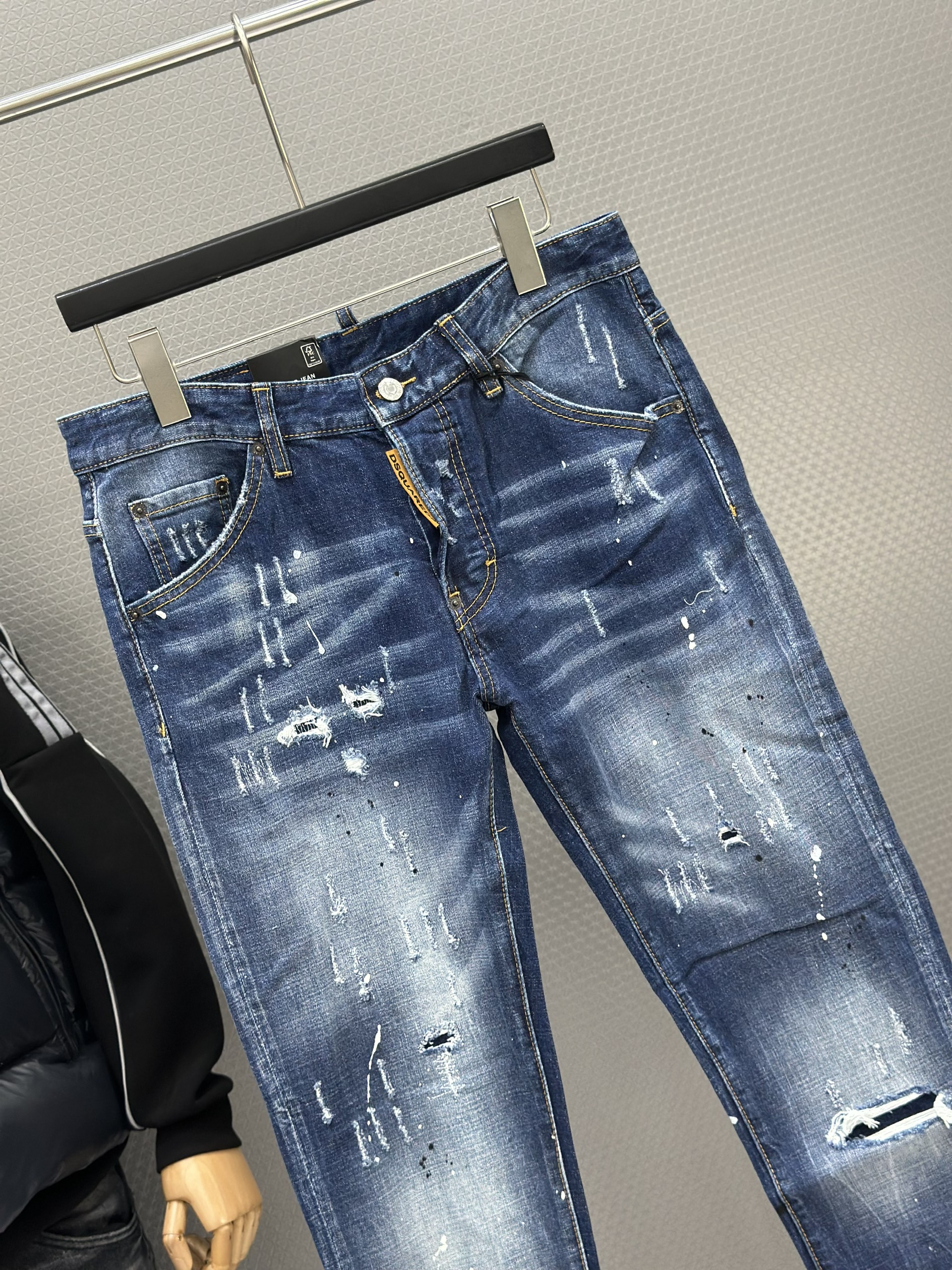 Quần Jean Dsquared2 DSQ 978 Xanh rách xước vẩy sơn tag Nâu Đen Đỏ Like Auth 44-52 VTN