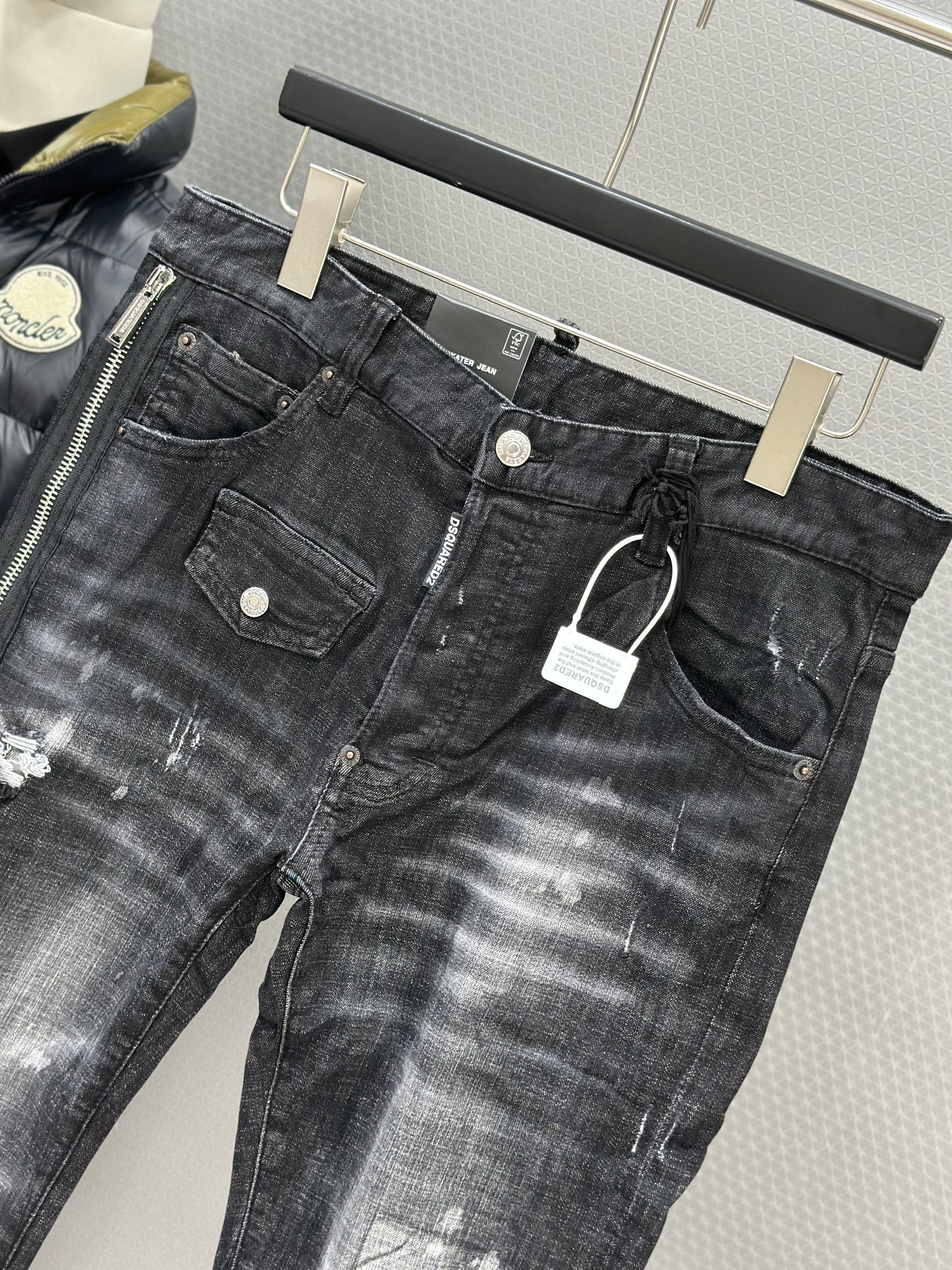 Quần Jean Dsquared2 DSQ 2083-1 Đen Xám túi đùi phối khóa ZIP sườn Like Auth 42-54 VTN