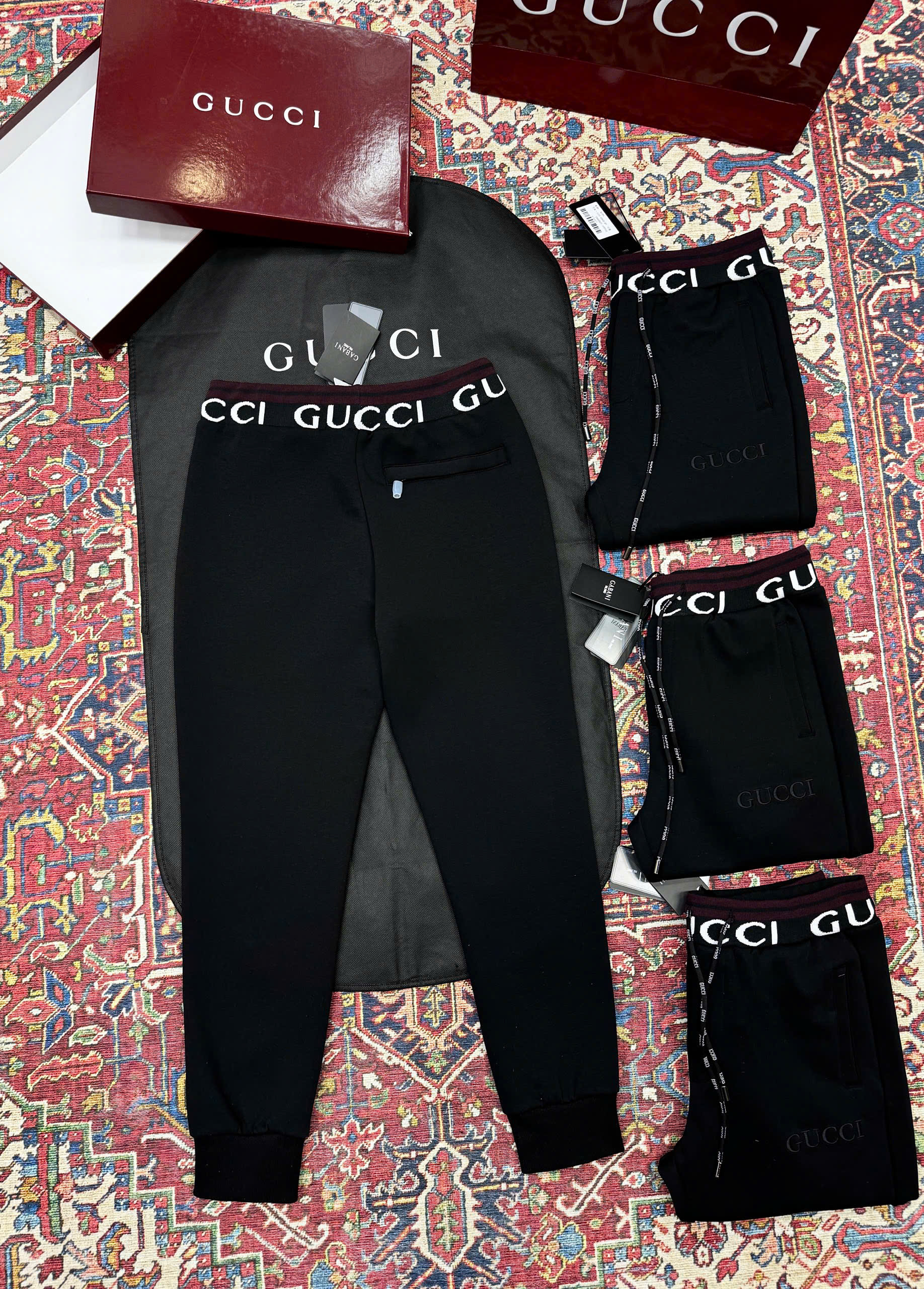 Quần Jogger nỉ Gucci GC logo check cạp Like Auth 44-50 CD