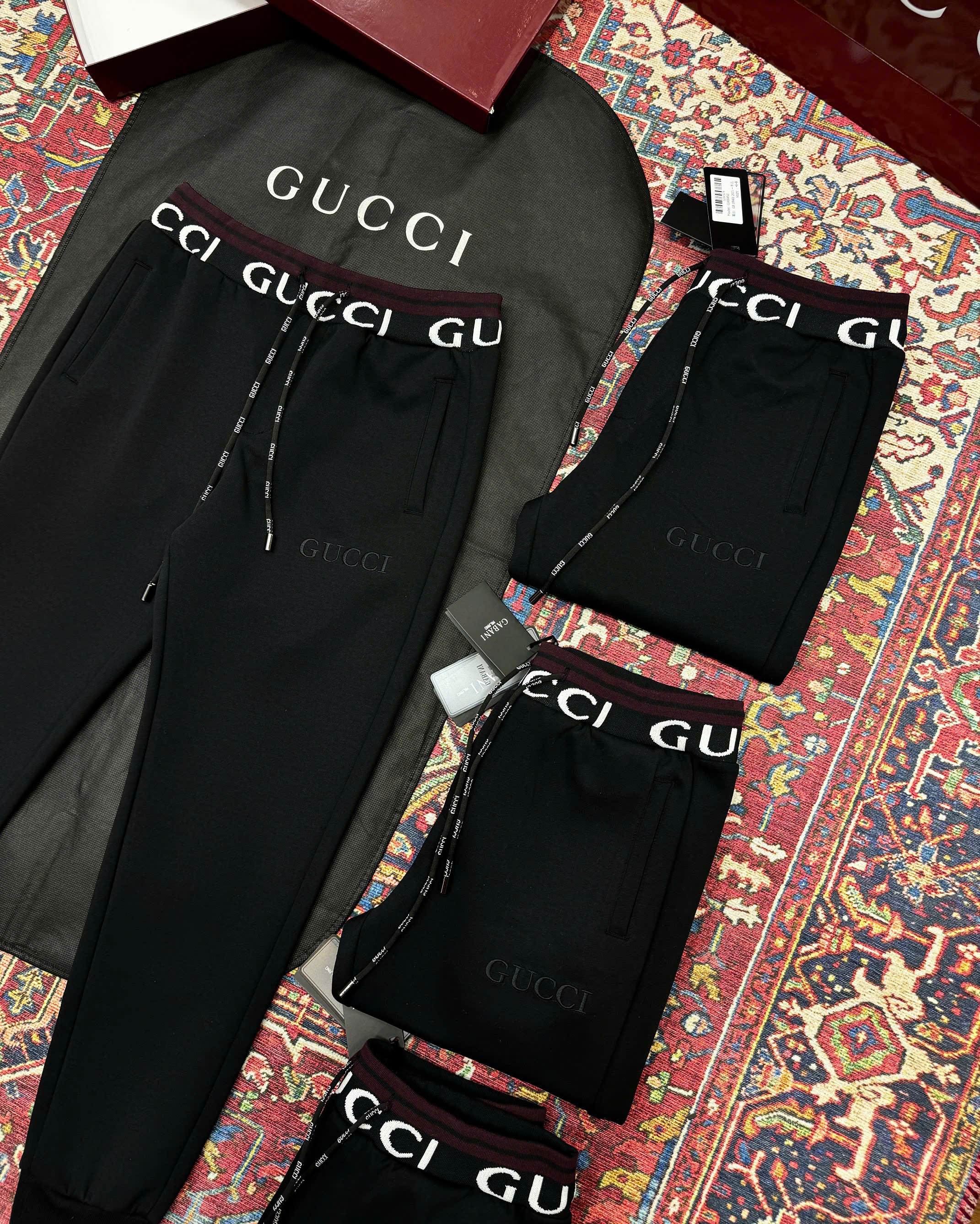 Quần Jogger nỉ Gucci GC logo check cạp Like Auth 44-50 CD