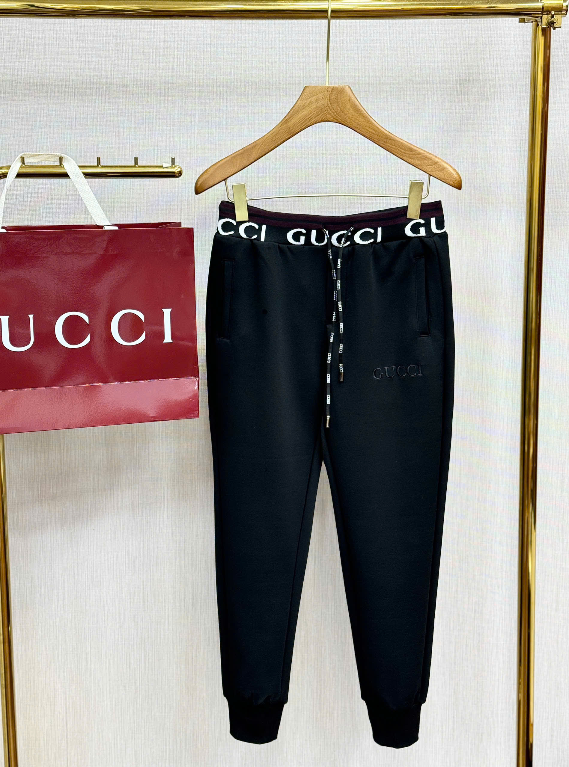 Quần Jogger nỉ Gucci GC logo check cạp Like Auth 44-50 CD