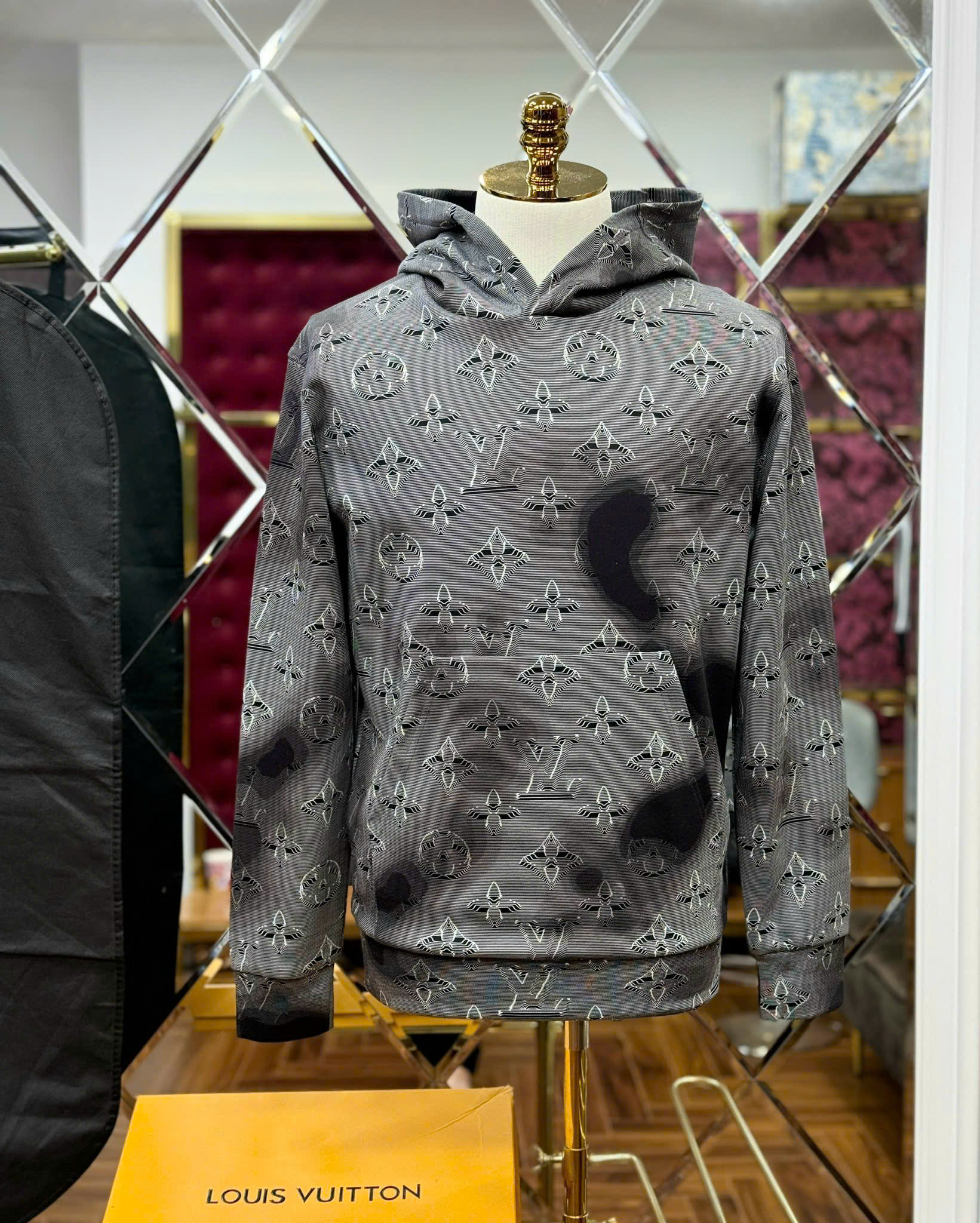 Áo hoodie Louis Vuitton LV xám monogram full túi bụng Like Auth 44-50 CD