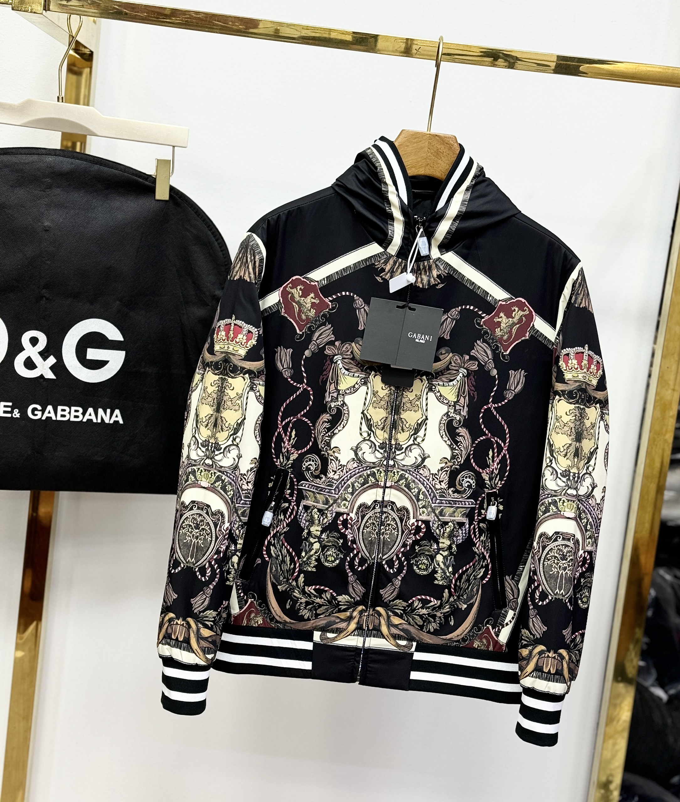 Áo khoác mũ Dolce Gabbana DG họa tiết quý tộc full Like Auth 44-50 CD