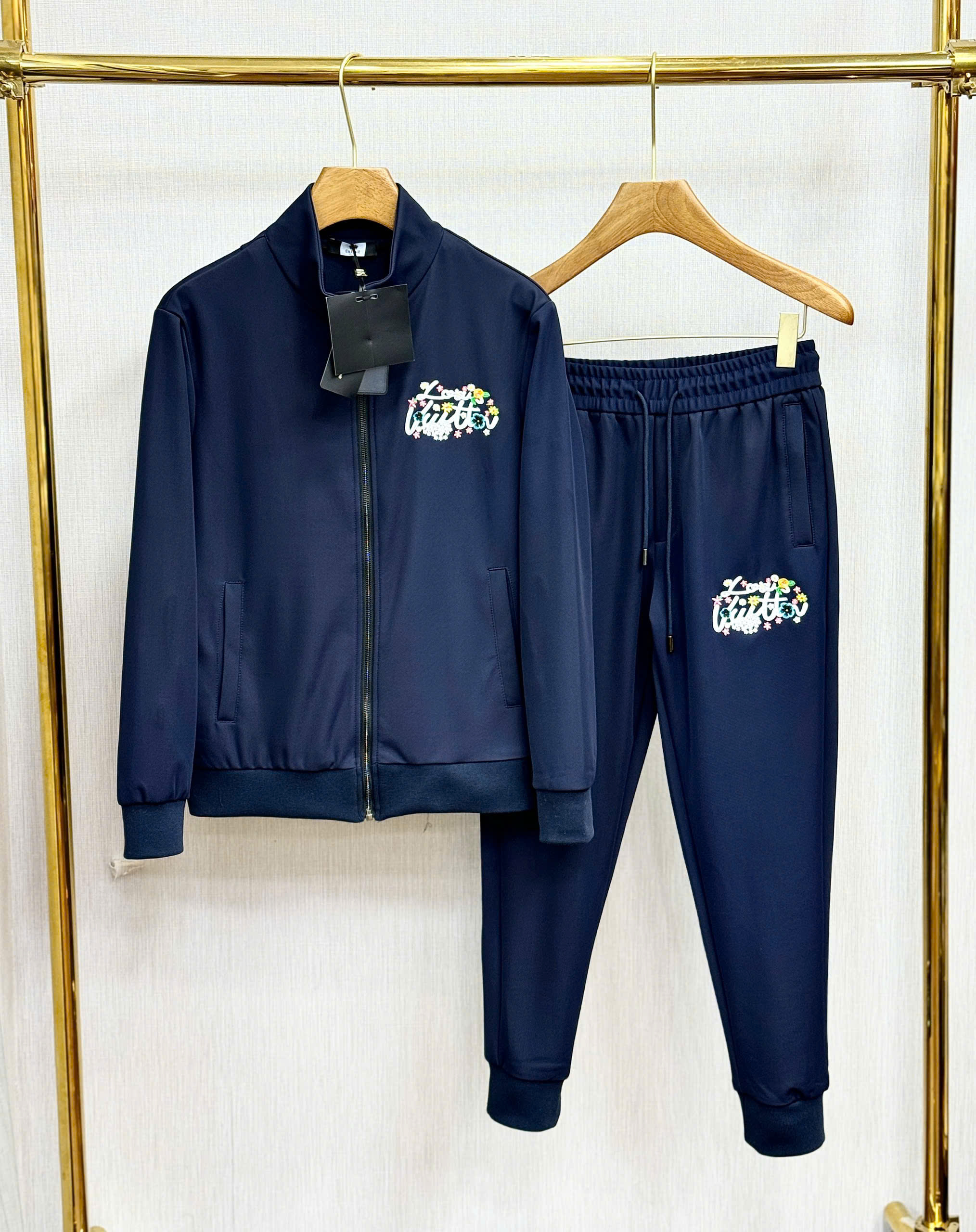 Set bộ nỉ Louis Vuitton LV Xanh than logo thêu họa tiết trước sau Like Auth 44-50 CD