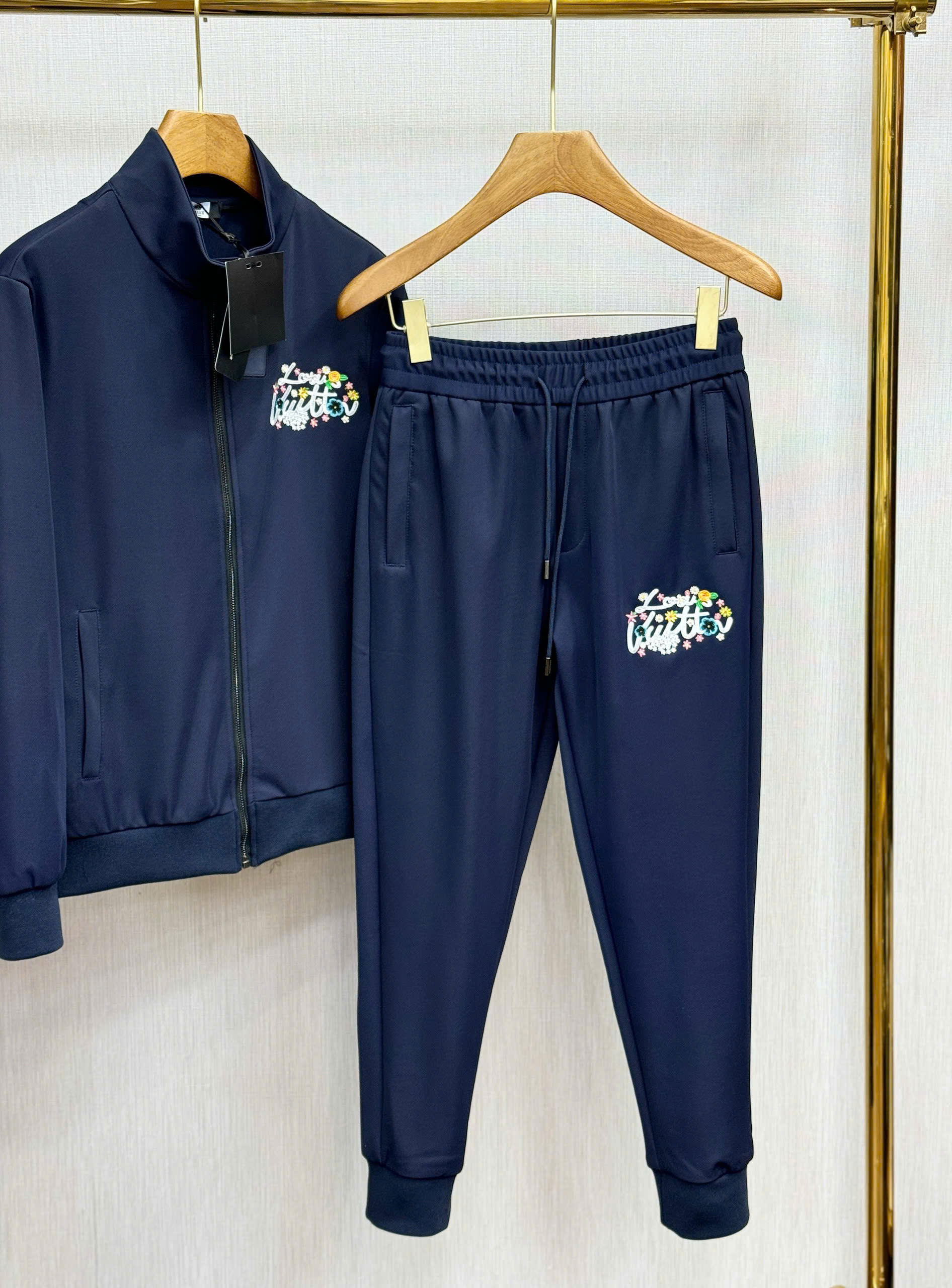 Set bộ nỉ Louis Vuitton LV Xanh than logo thêu họa tiết trước sau Like Auth 44-50 CD