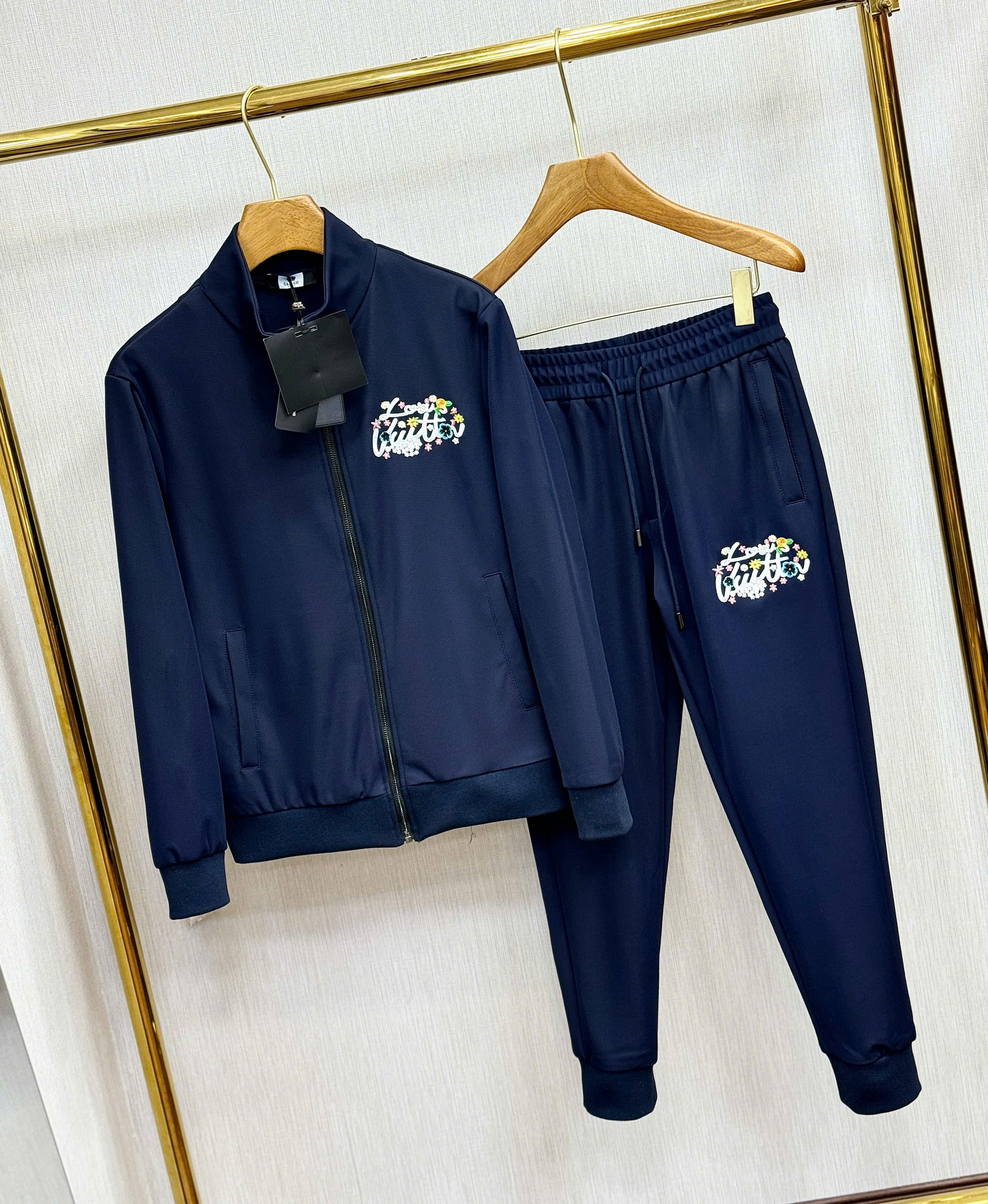 Set bộ nỉ Louis Vuitton LV Xanh than logo thêu họa tiết trước sau Like Auth 44-50 CD