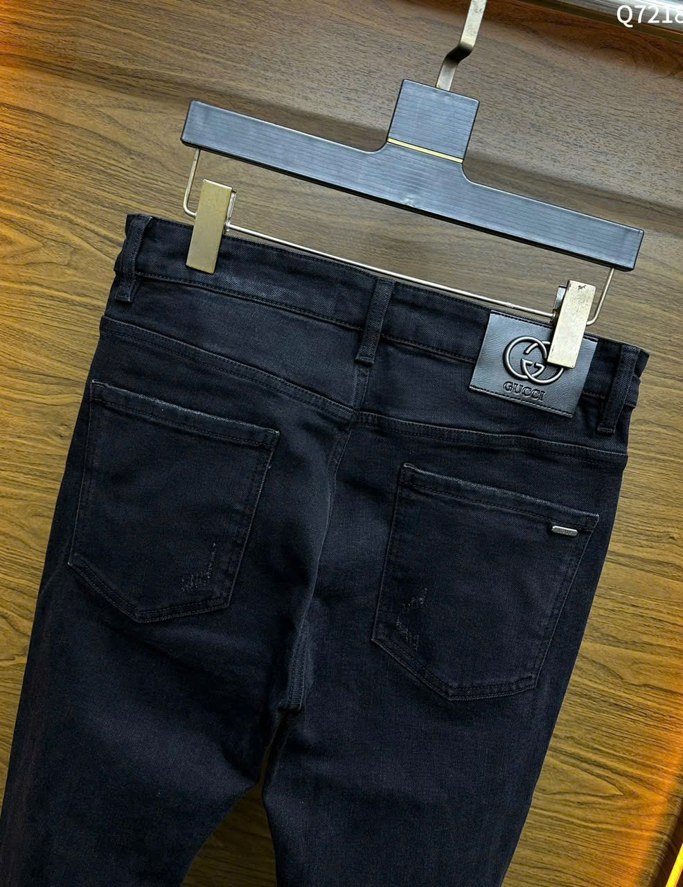 Quần Jean Gucci GC Đen rách mài Like Auth on web LK