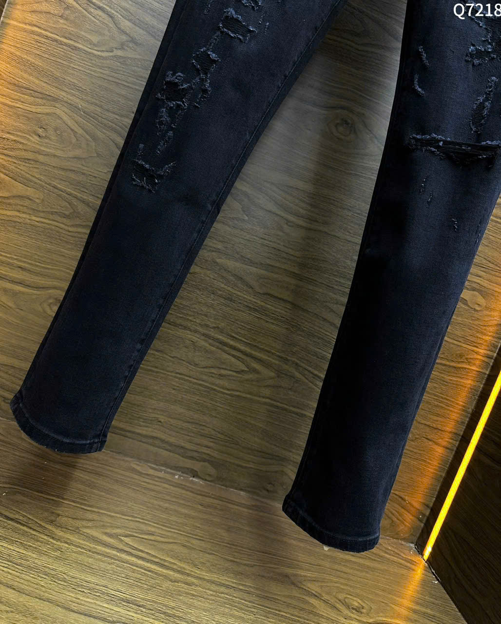 Quần Jean Gucci GC Đen rách mài Like Auth on web LK