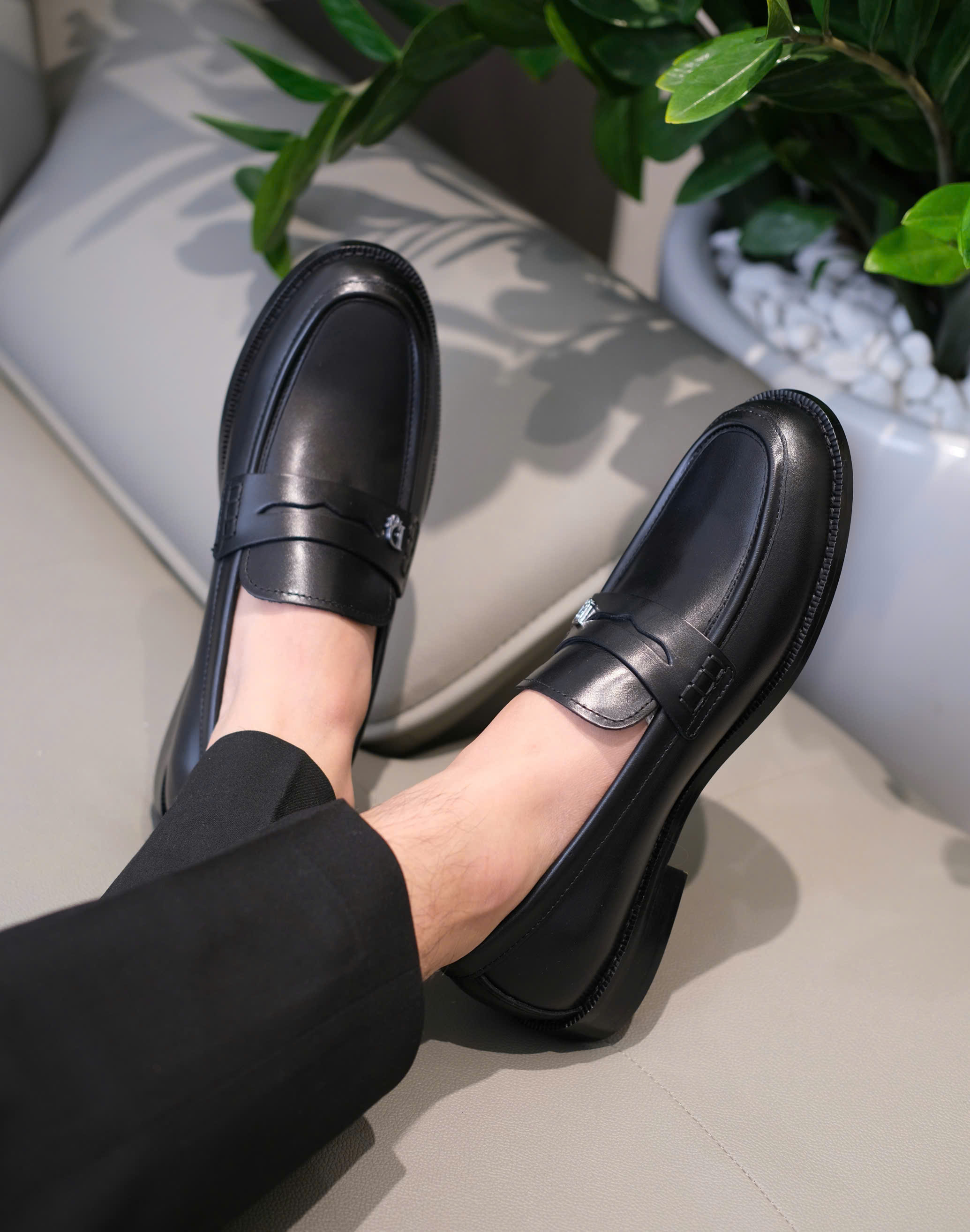 Giày loafer Dior Đen bóng logo CD tag bạc Like Auth 38-43 DDT