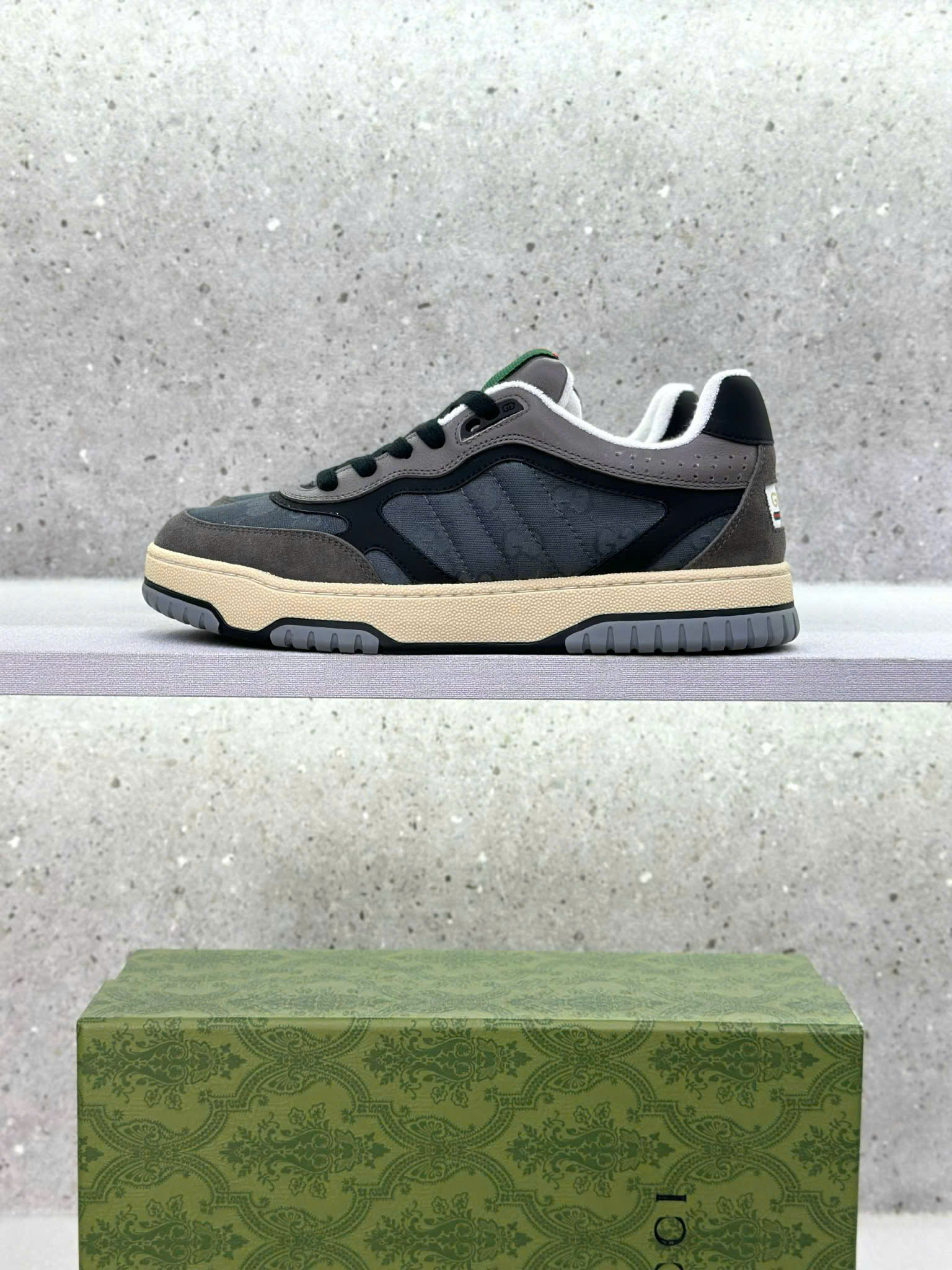 Giày sneaker Gucci GC 1323 Xám pha da lộn Like Auth 39-42 VTN