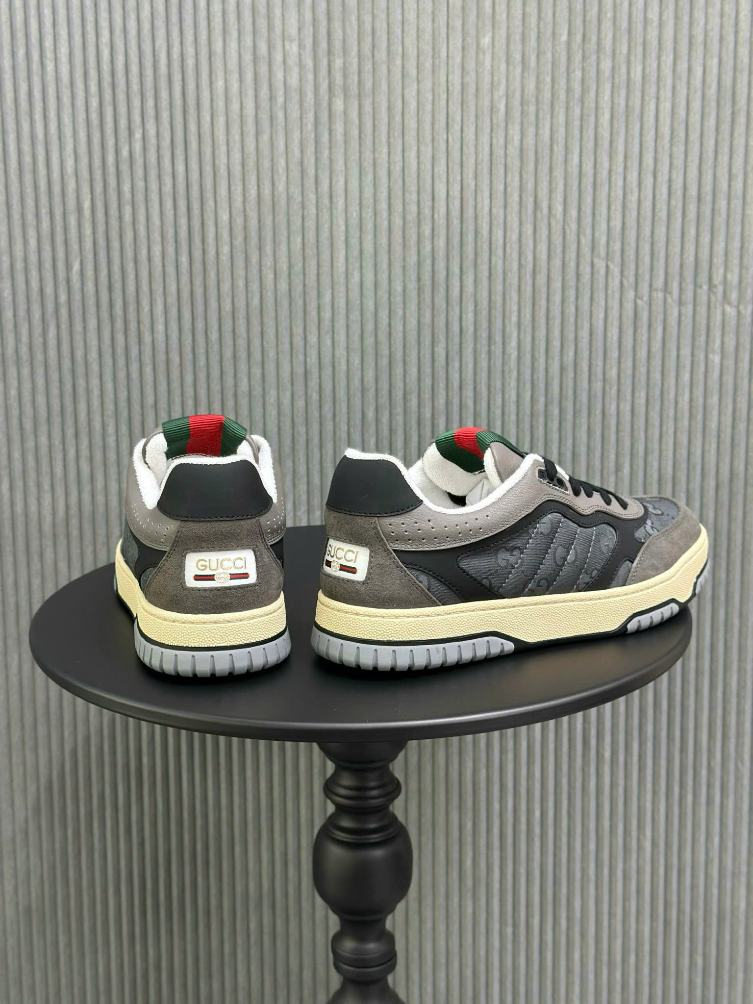 Giày sneaker Gucci GC 1323 Xám pha da lộn Like Auth 39-42 VTN