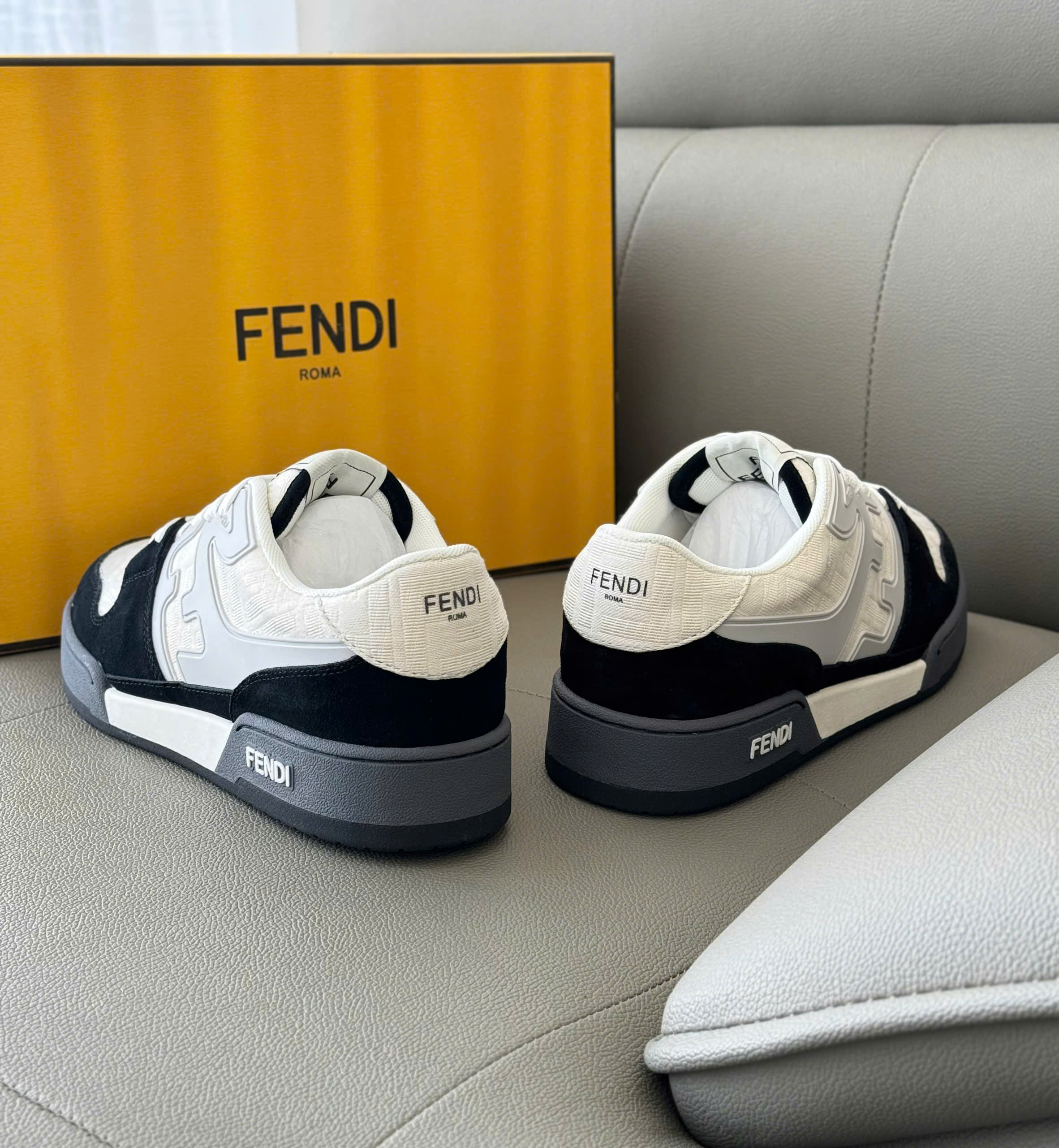 Giày sneaker Fendi Trắng phối viền Đen Ghi Like Auth 38-43 DDT
