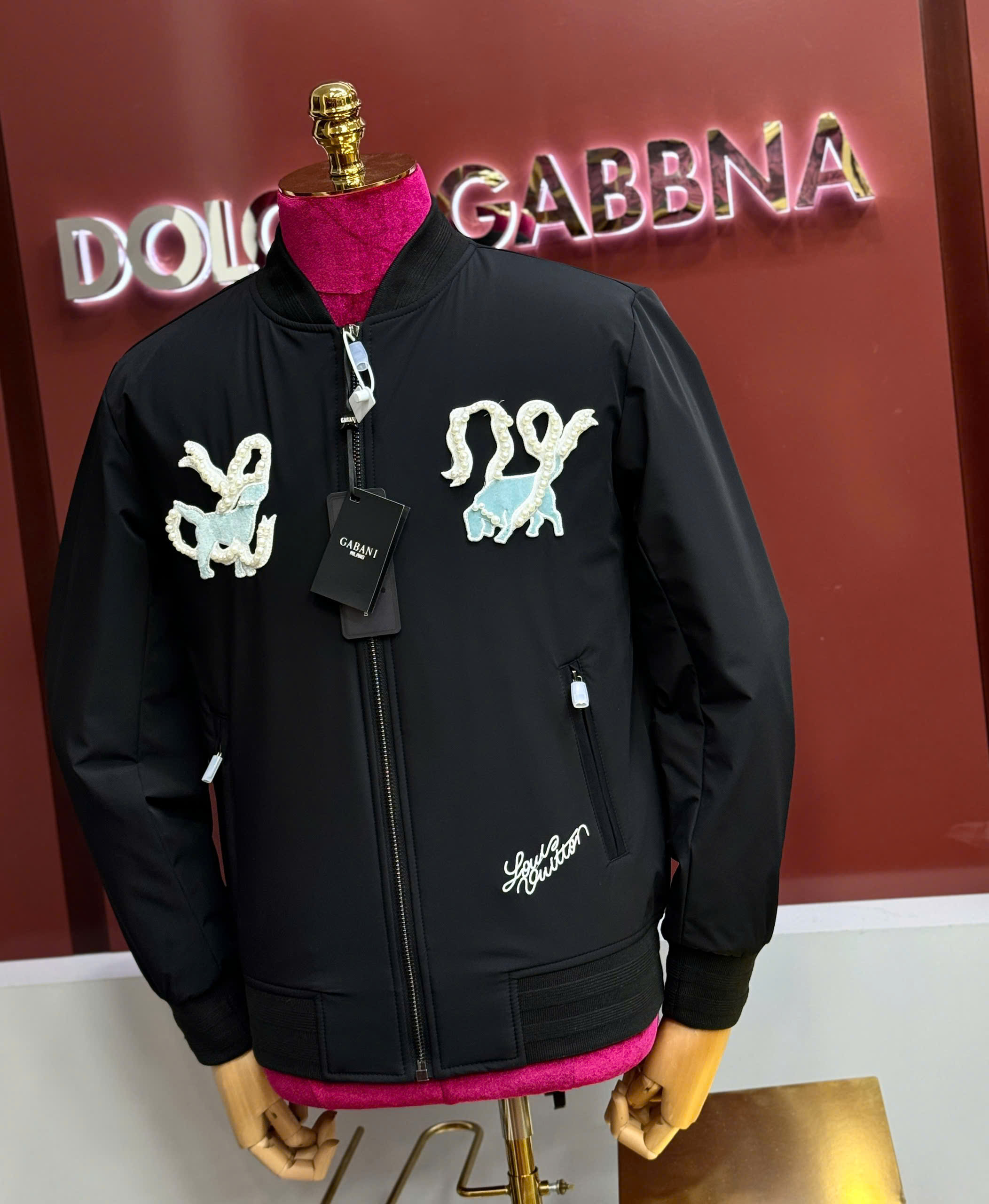 Áo khoác bomber gió Dolce Gabbana DG họa tiết đính hạt trước sau Like Auth S-XL MK