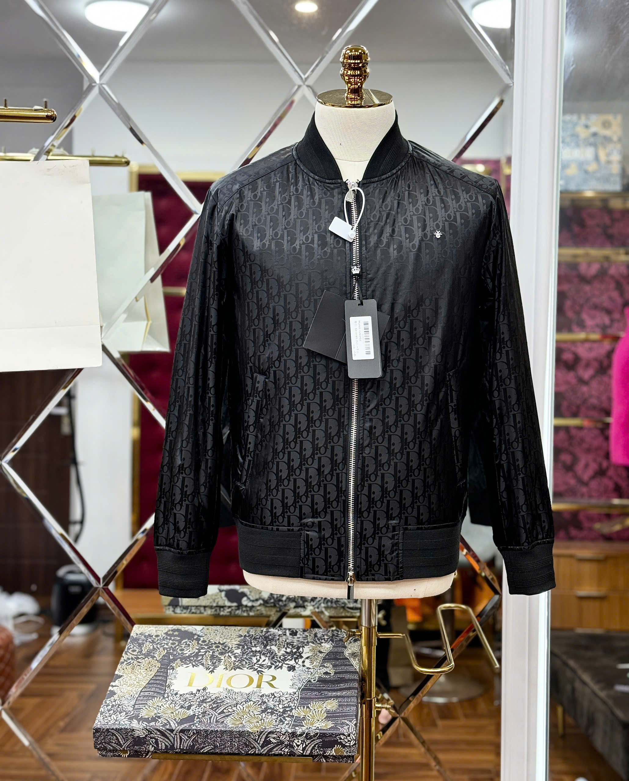 Áo khoác bomber Dior CD đen bóng họa tiết Obique Like Auth 44-50 MK CD