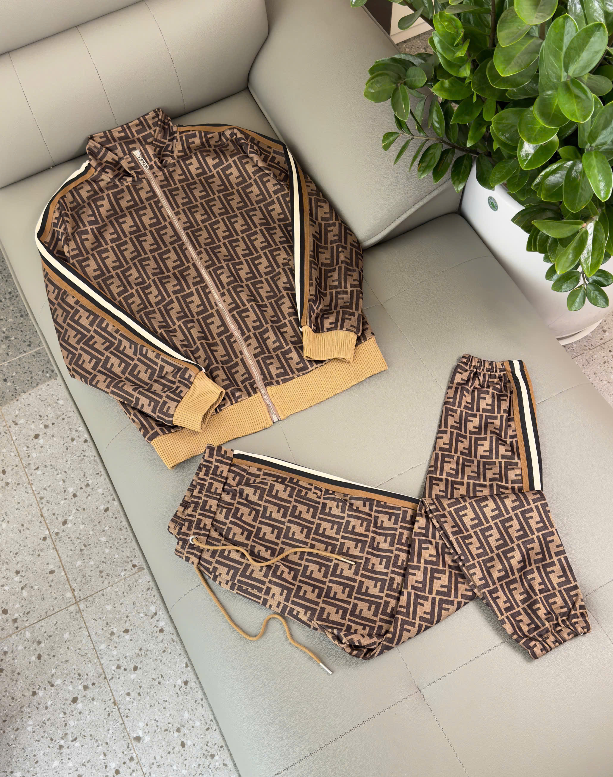 Set bộ nỉ Fendi FD logo full Like Auth L-3XL DDT