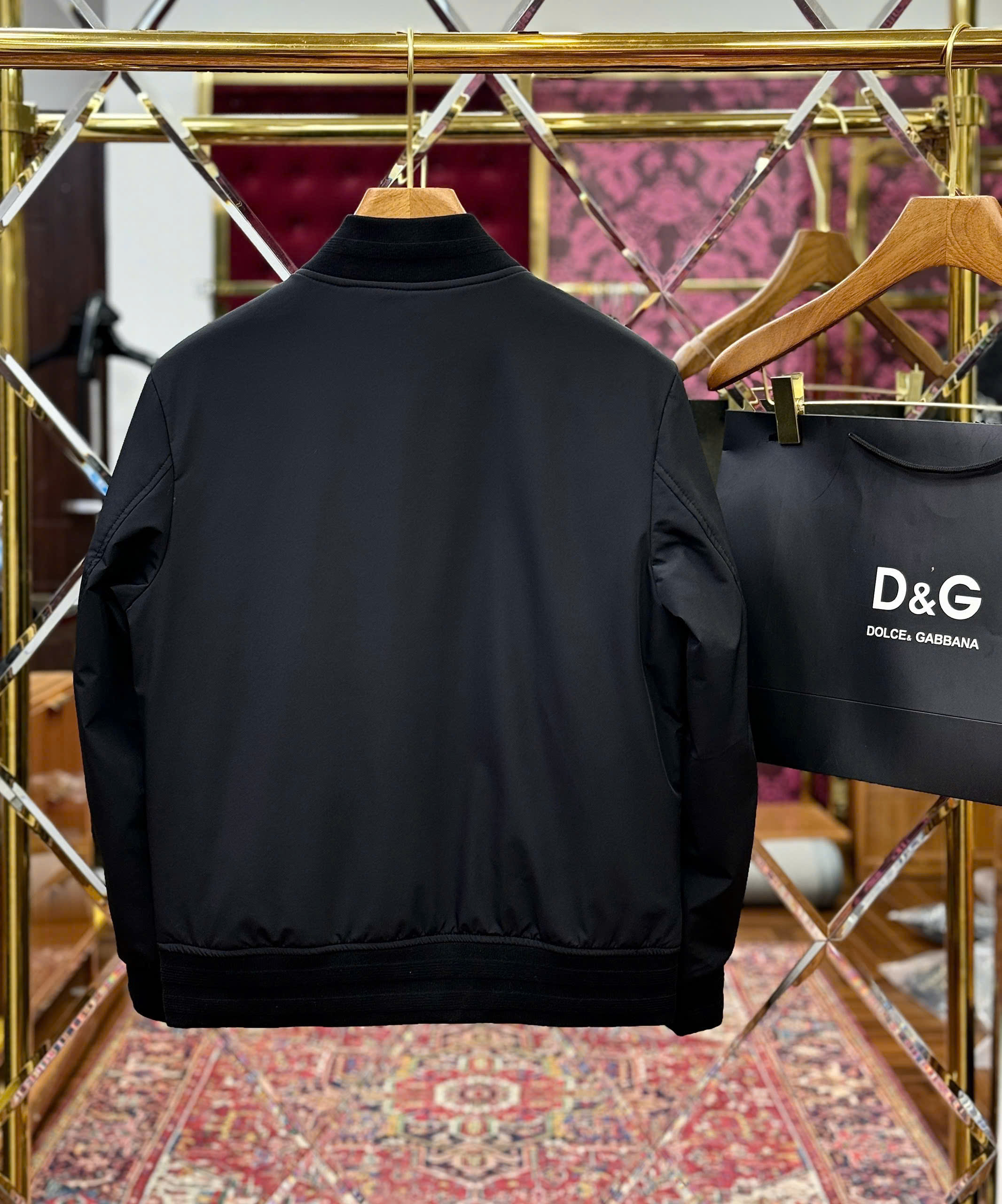 Áo khoác bomber Jacket Dolce Gabbana DG Đen trơn logo tag vuông ngực Like Auth 44-50 MK
