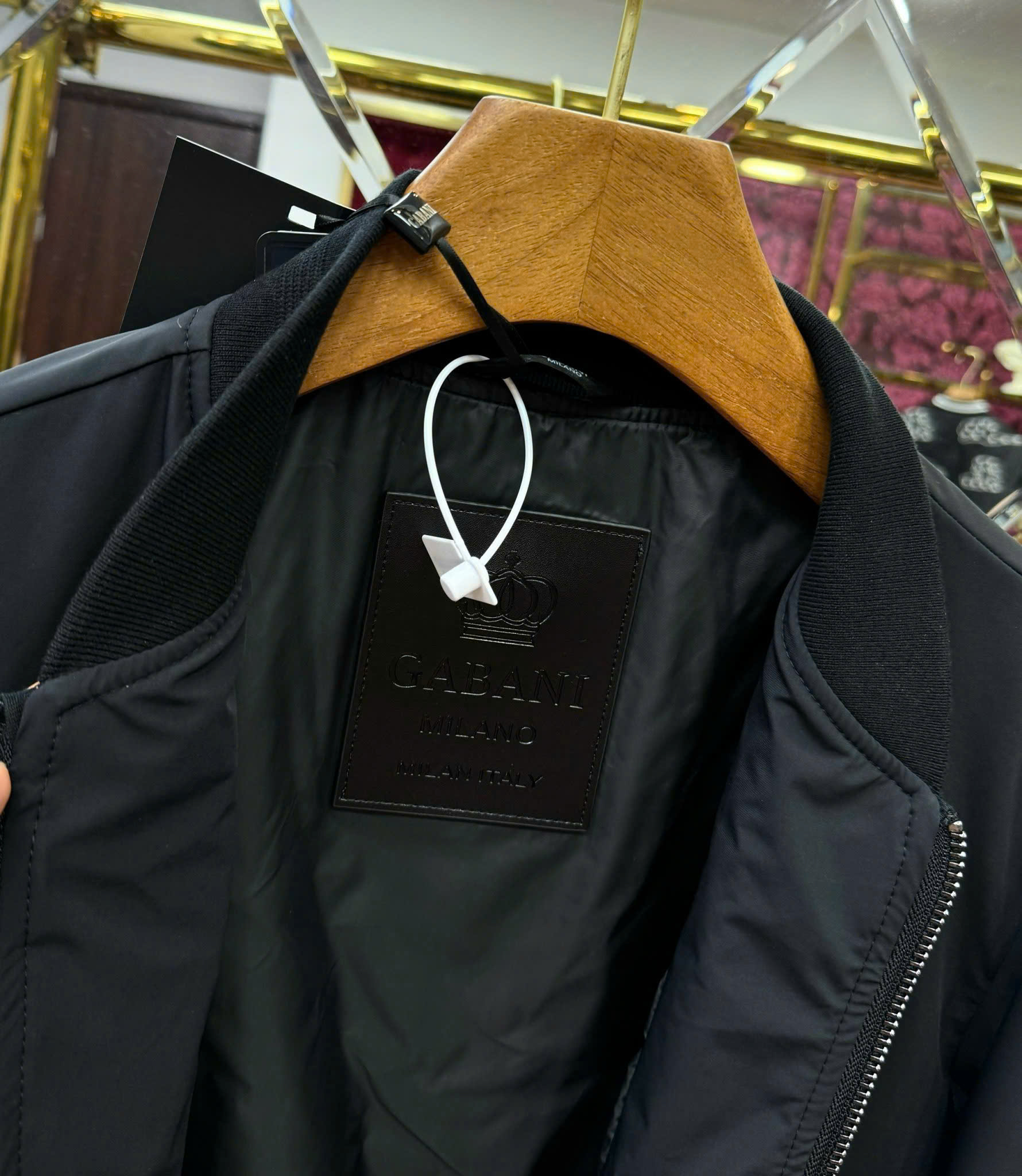 Áo khoác bomber Jacket Dolce Gabbana DG Đen trơn logo tag vuông ngực Like Auth 44-50 MK