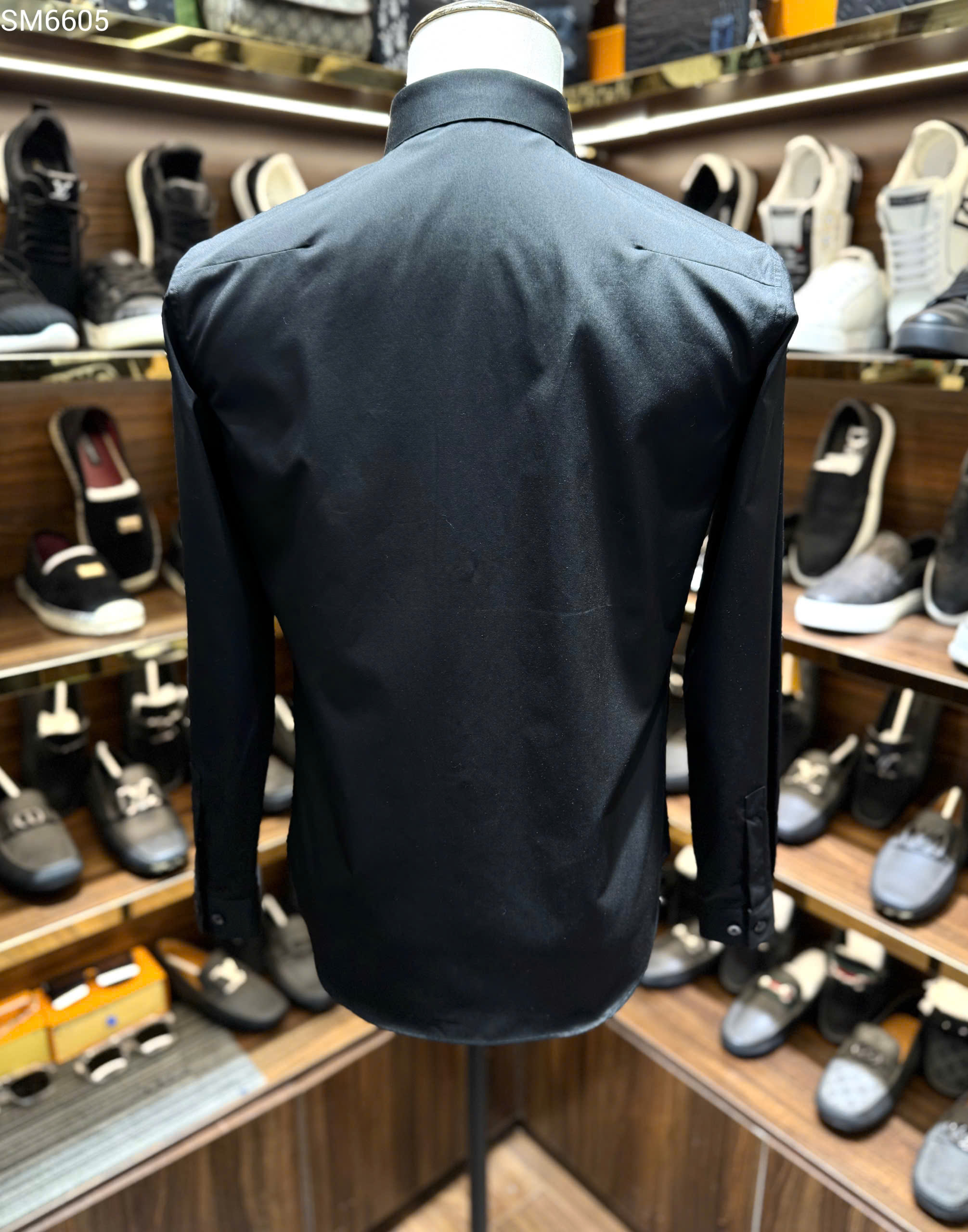 Áo sơ mi dài tay Dior CD Đen họa tiết tag logo vuông Trắng Like Auth on web MK