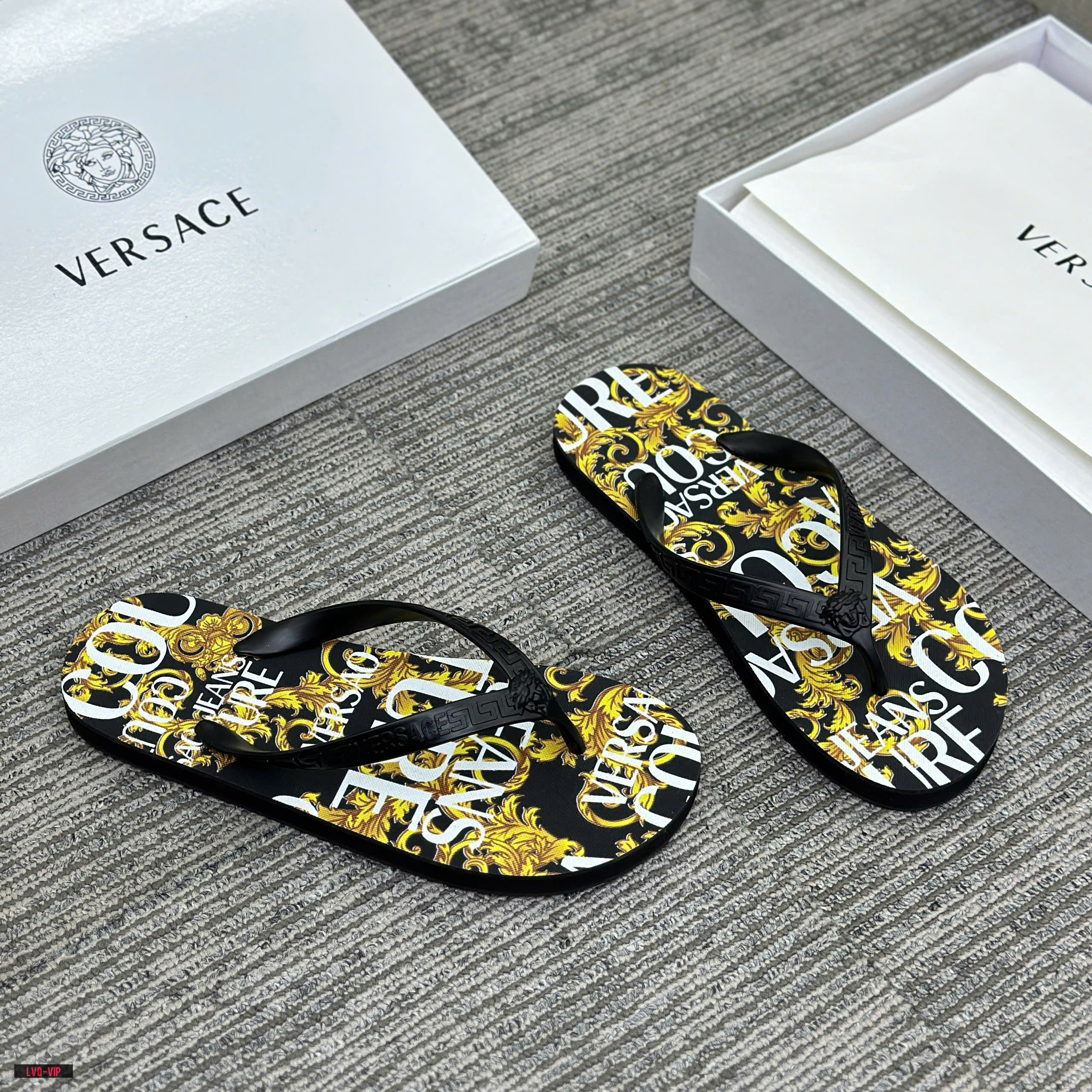 Dép kẹp xỏ ngón flip flop Versace VS Jean Couture họa tiết hoa lá Vàng Like Auth 38-43 LVQ