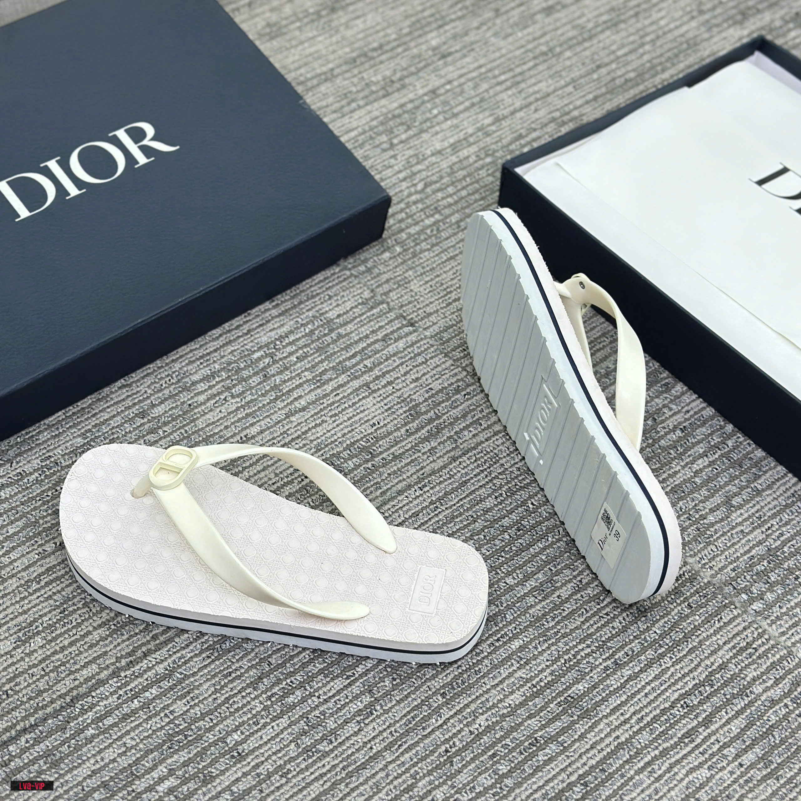 Dép xỏ ngón flip flop Dior CD đế chấm bi Like Auth 38-43 LVQ\Đen