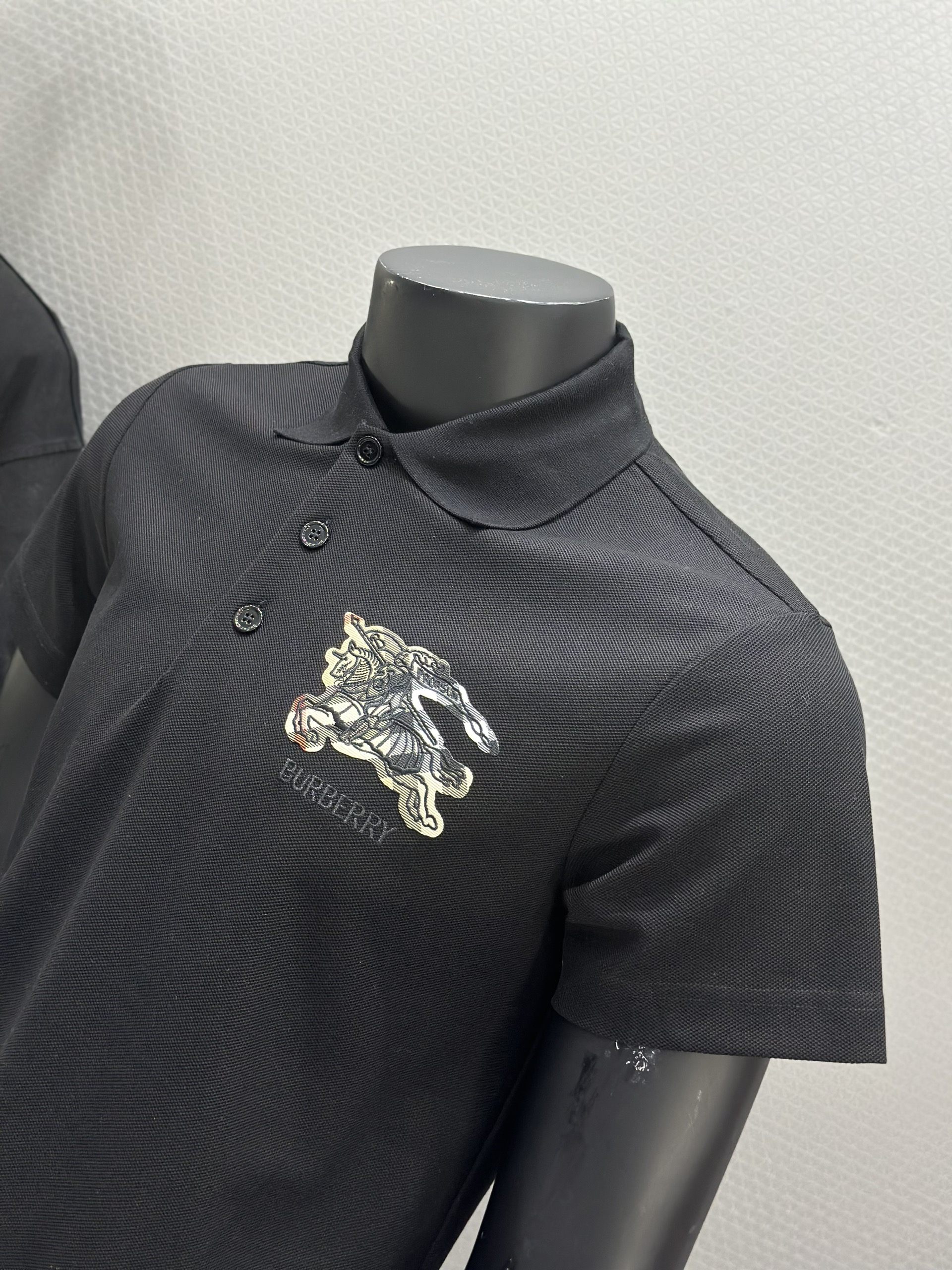 Áo polo Burberry BBR Trắng logo ngựa bay ngực Like Auth XS-L VTN\Đen