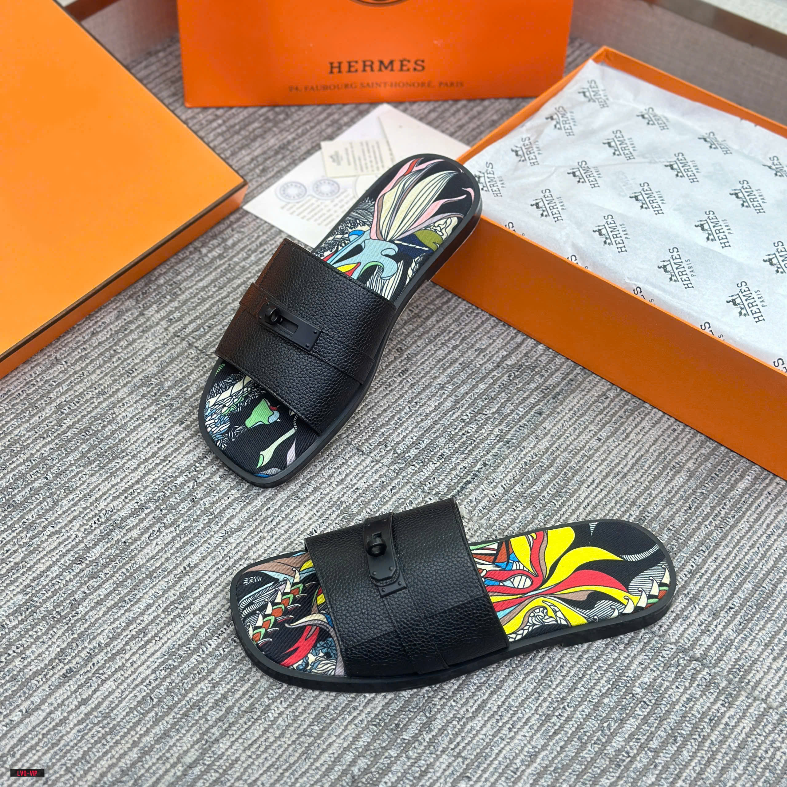 Dép lê Hermes HM mũi  Trâu Đen khóa móc Bạc họa tiết hoa lá đế Like Auth 38-43 LVQ