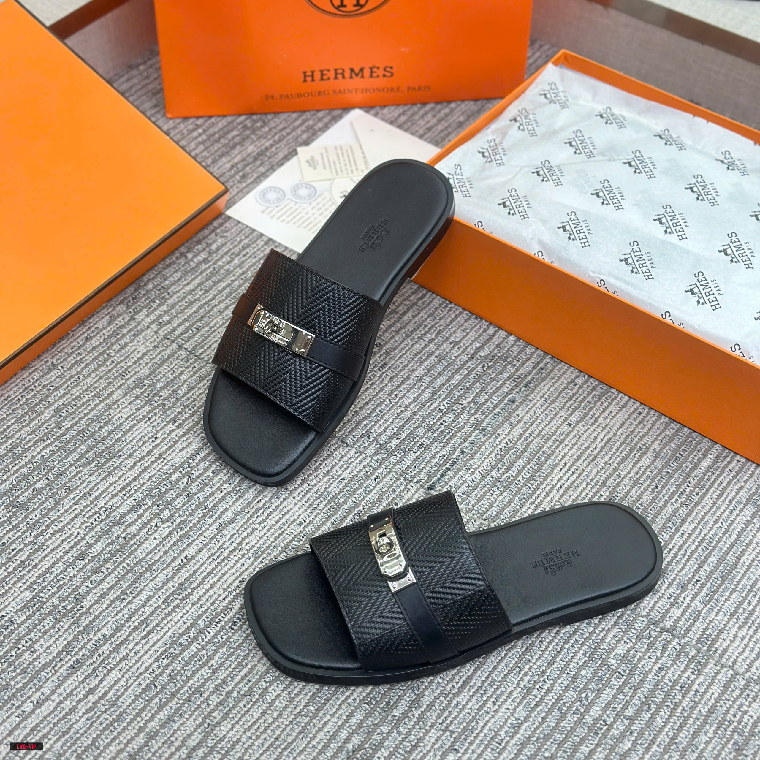 Dép lê Hermes HM mũi  Trâu vân Chiếu khóa móc Bạc Like Auth 38-43 LVQ