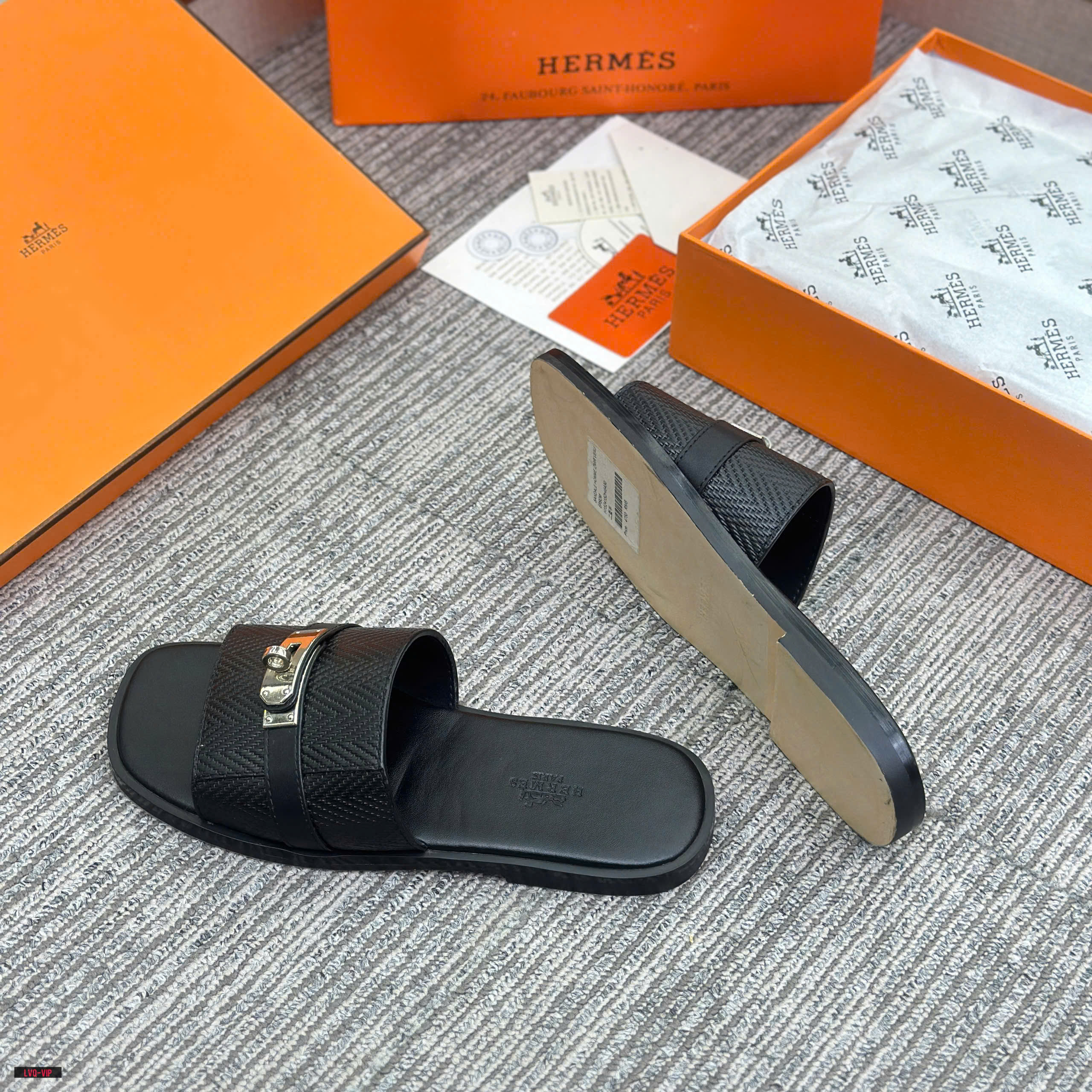 Dép lê Hermes HM mũi  Trâu vân Chiếu khóa móc Bạc Like Auth 38-43 LVQ