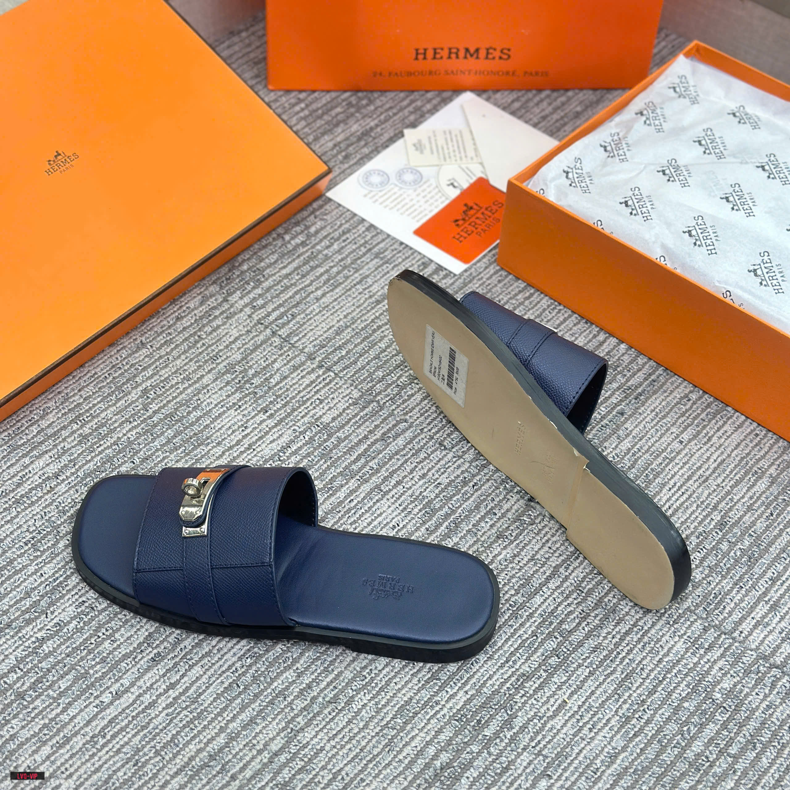 Dép lê Hermes HM mũi  Trâu Xanh Than khóa móc Bạc Like Auth 38-43 LVQ