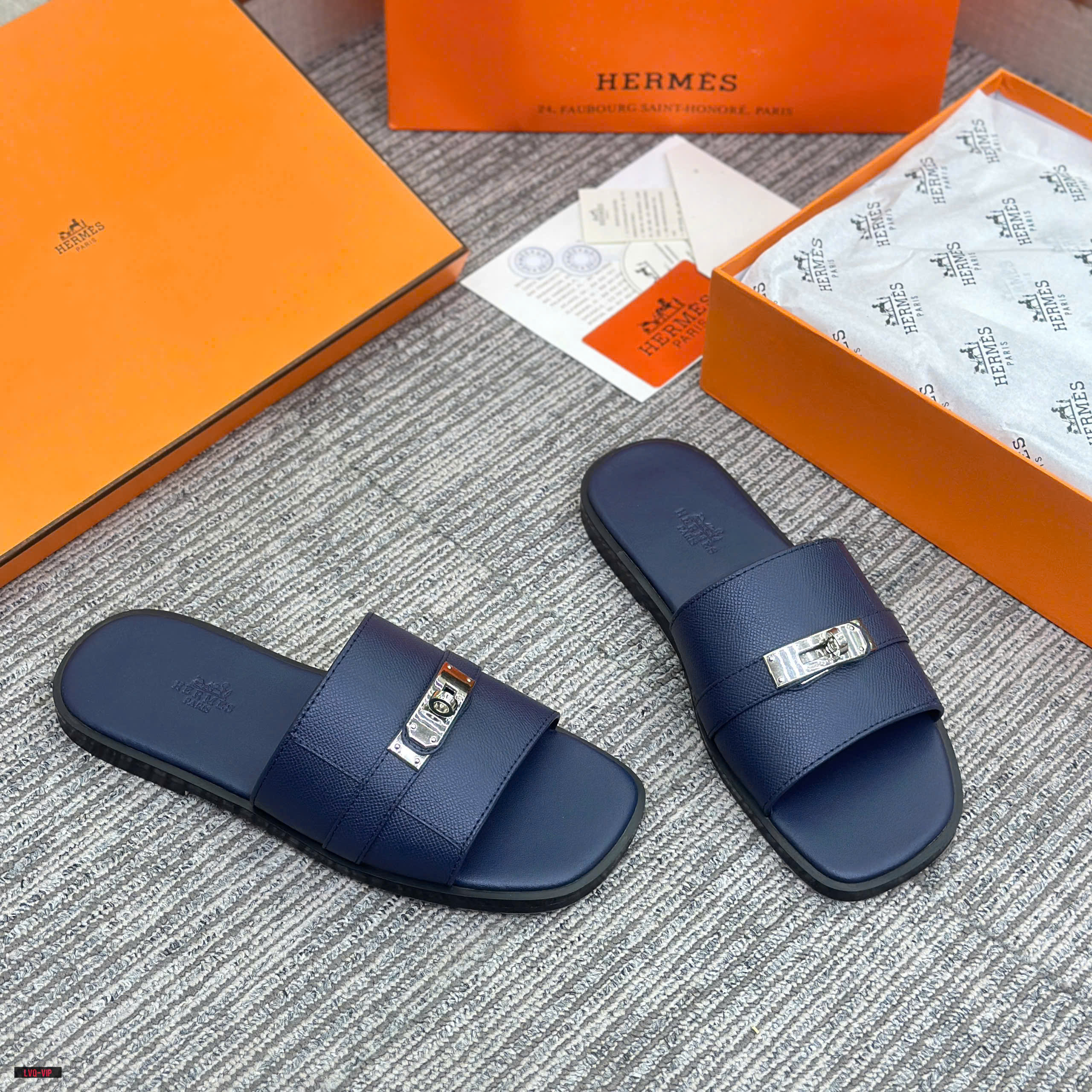 Dép lê Hermes HM mũi  Trâu Xanh Than khóa móc Bạc Like Auth 38-43 LVQ