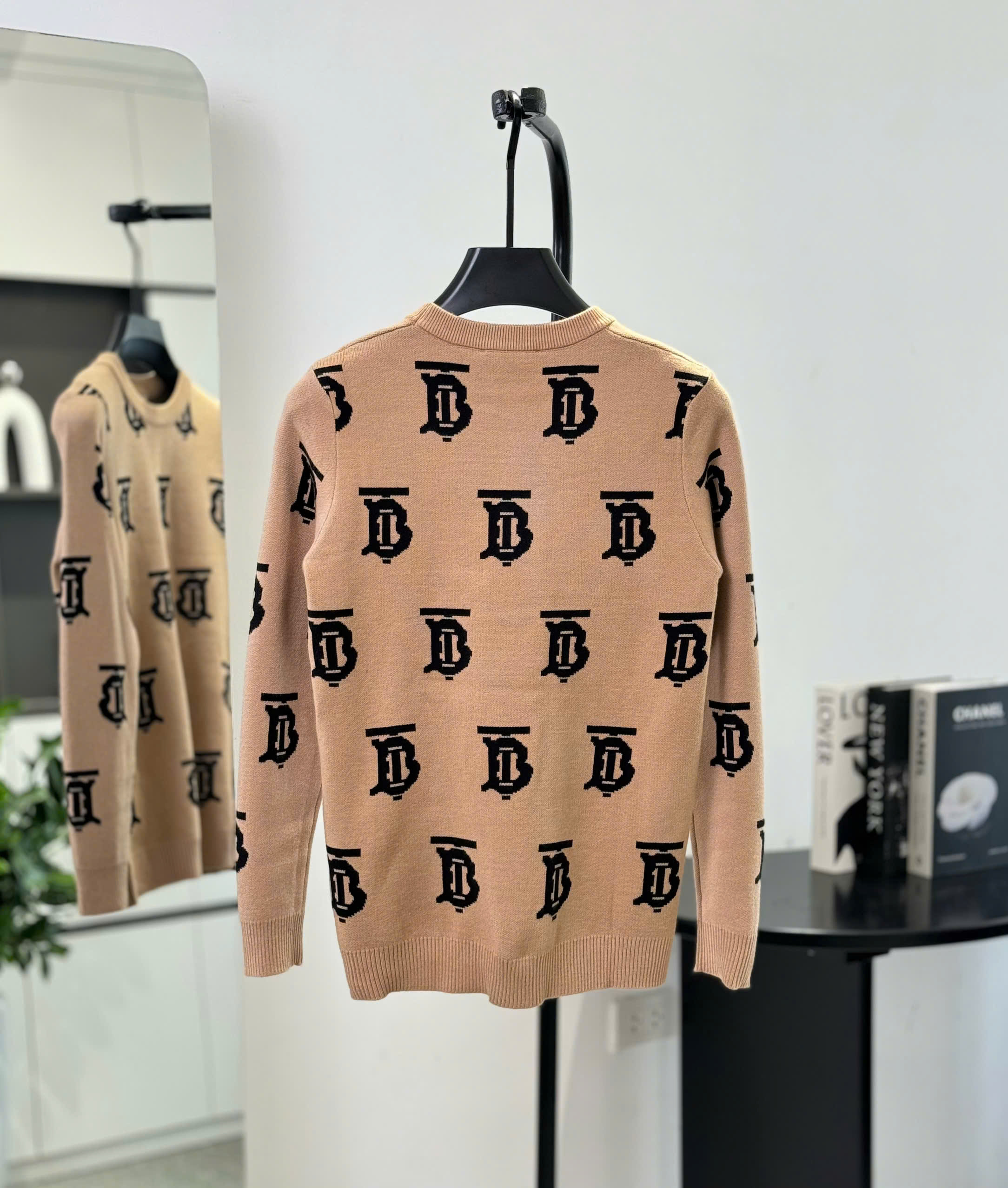 Áo sweater len Burberry BBR Nâu logo TB full Like Auth M-XXL DDT