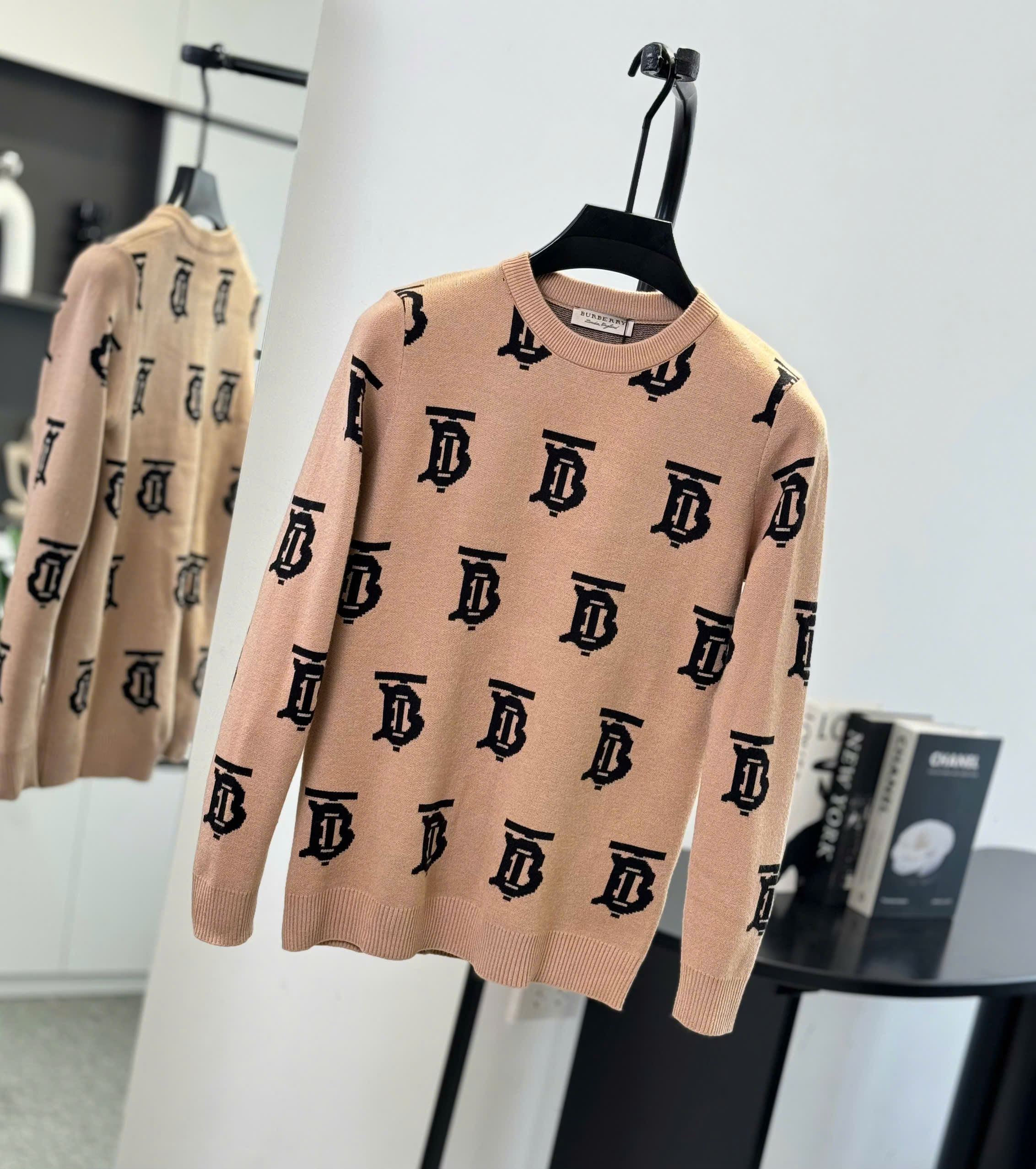 Áo sweater len Burberry BBR Nâu logo TB full Like Auth M-XXL DDT