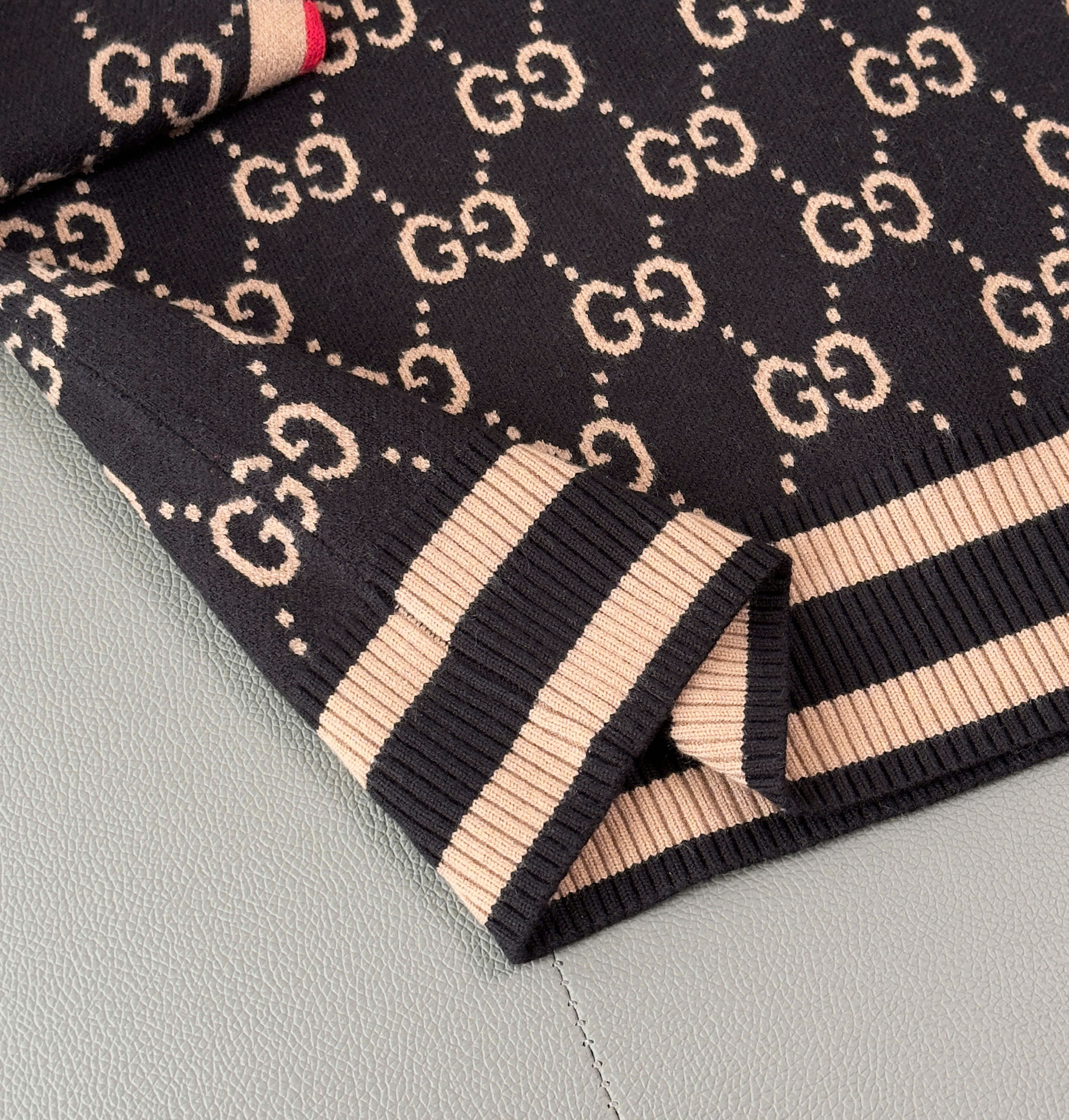 Áo sweater len Gucci GC monogram Like Auth M-XXL DDT