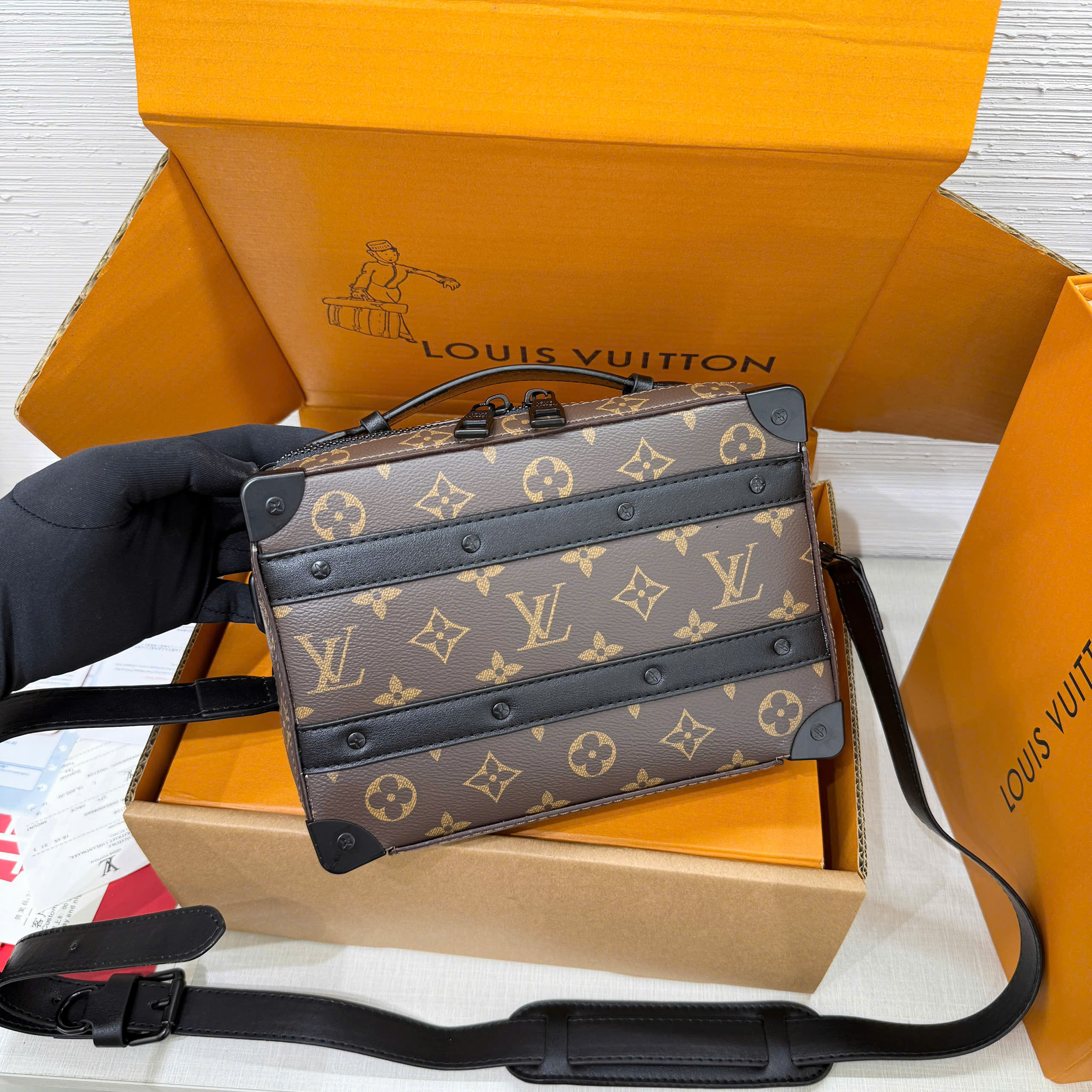 Túi đeo chéo Clutch Louis vuitton LV Bag Handle Soft Trunk monogram Like Auth 22x16x6 PLD