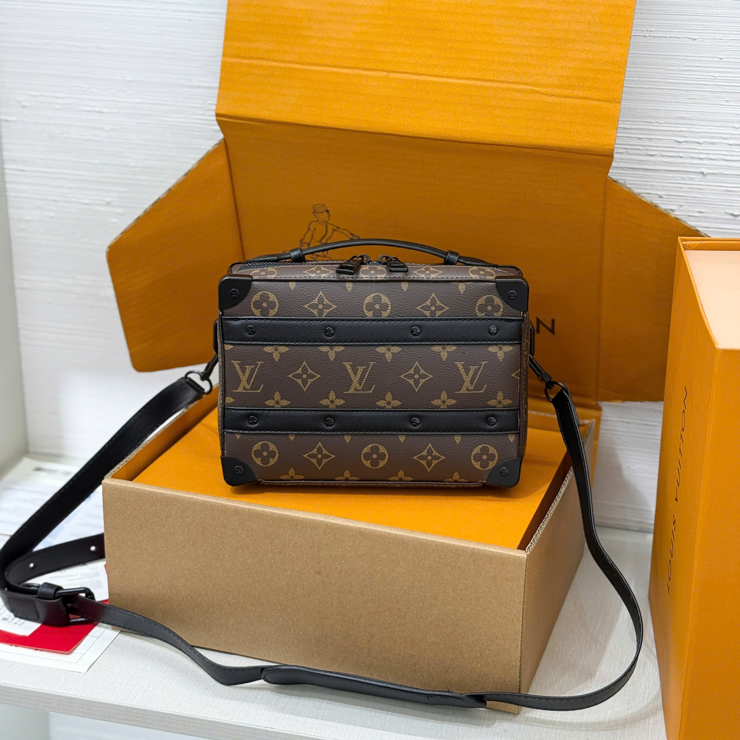 Túi đeo chéo Clutch Louis vuitton LV Bag Handle Soft Trunk monogram Like Auth 22x16x6 PLD
