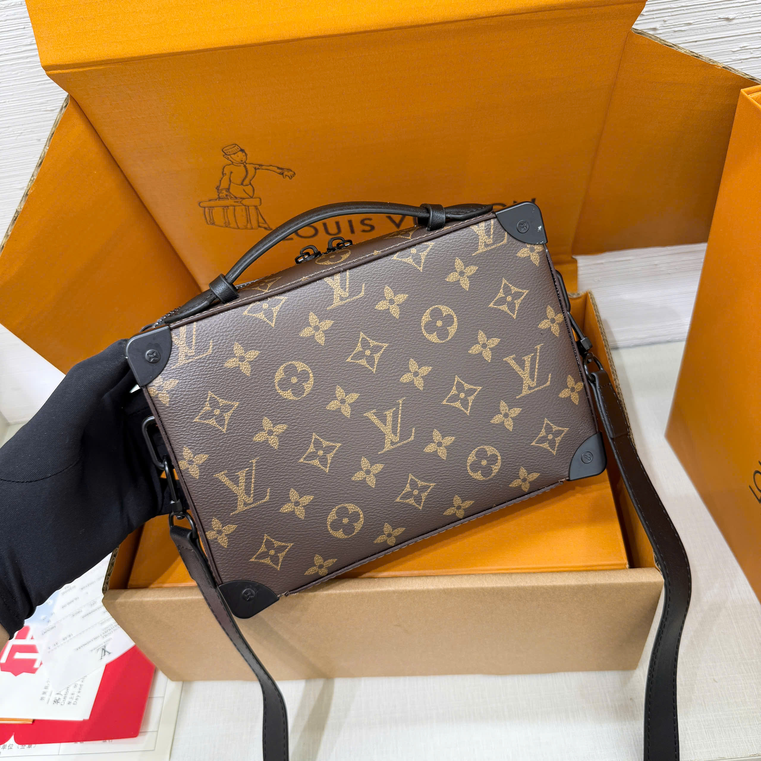 Túi đeo chéo Clutch Louis vuitton LV Bag Handle Soft Trunk monogram Like Auth 22x16x6 PLD