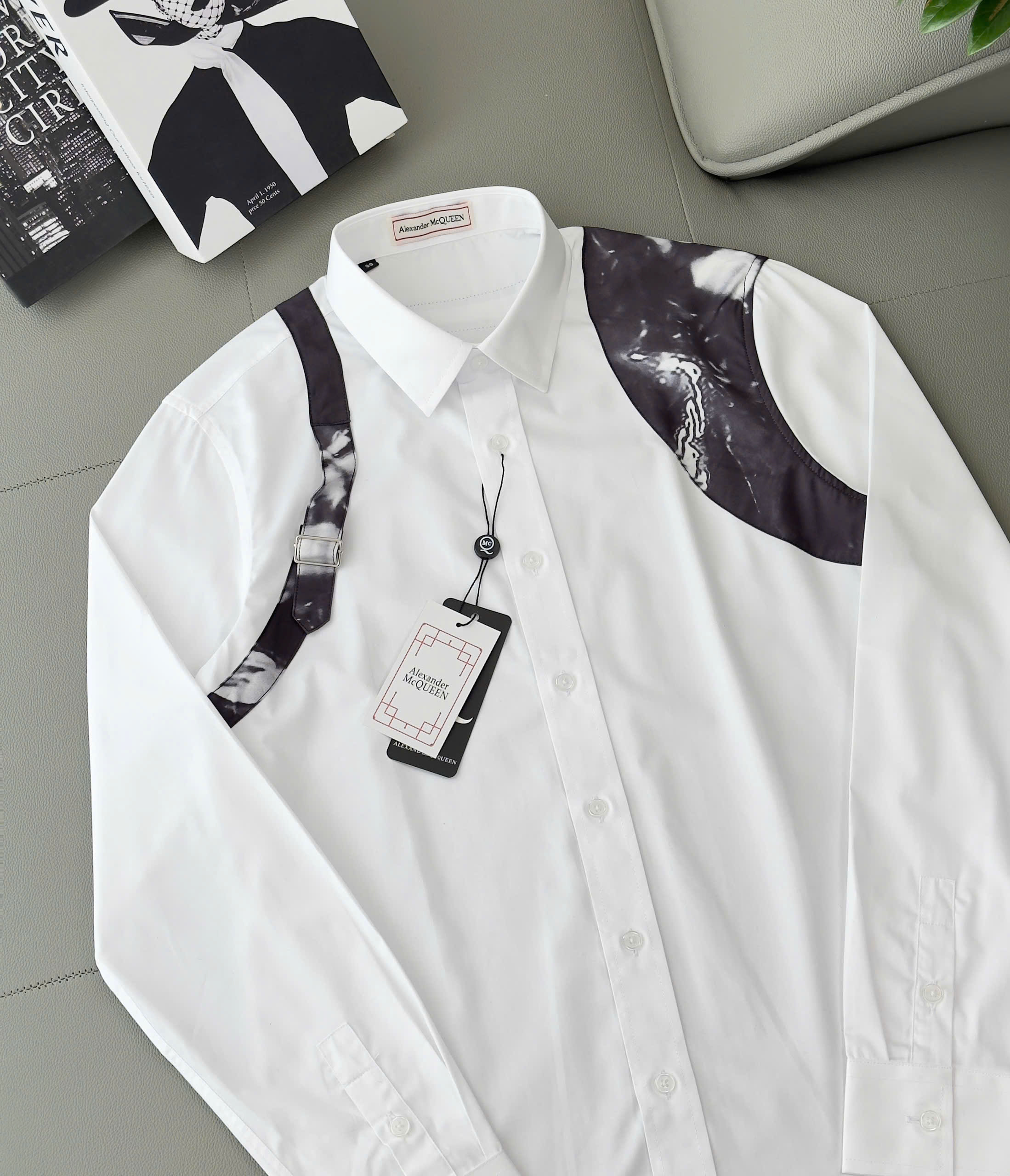 Áo sơ mi dài tay Mcqueen MCQ Trắng phối viền nách Like  Auth 38-41 DDT