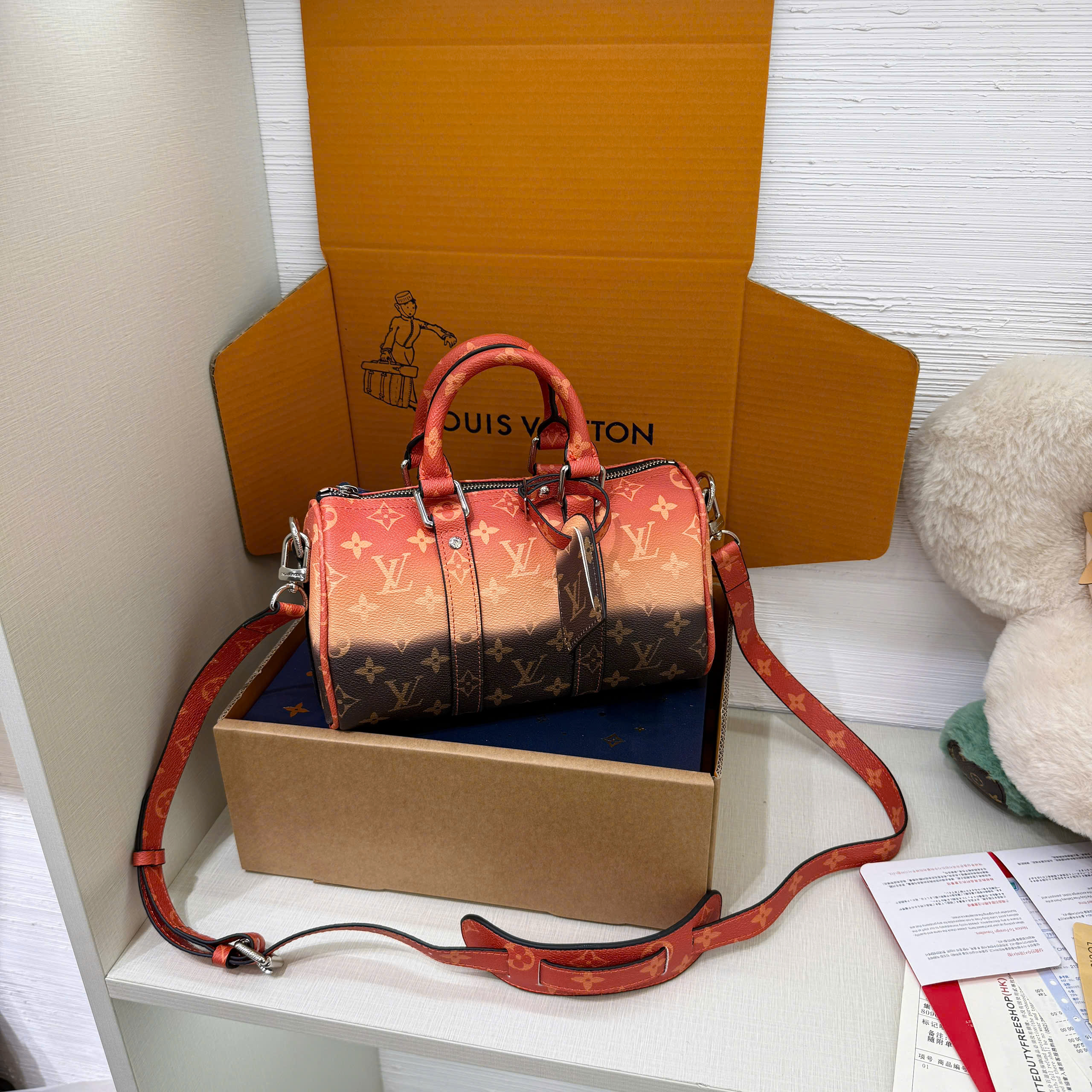 Túi đeo chéo Louis Vuitton Lv Keepall Bandoulifere Like Auth 25x15x11 PLD