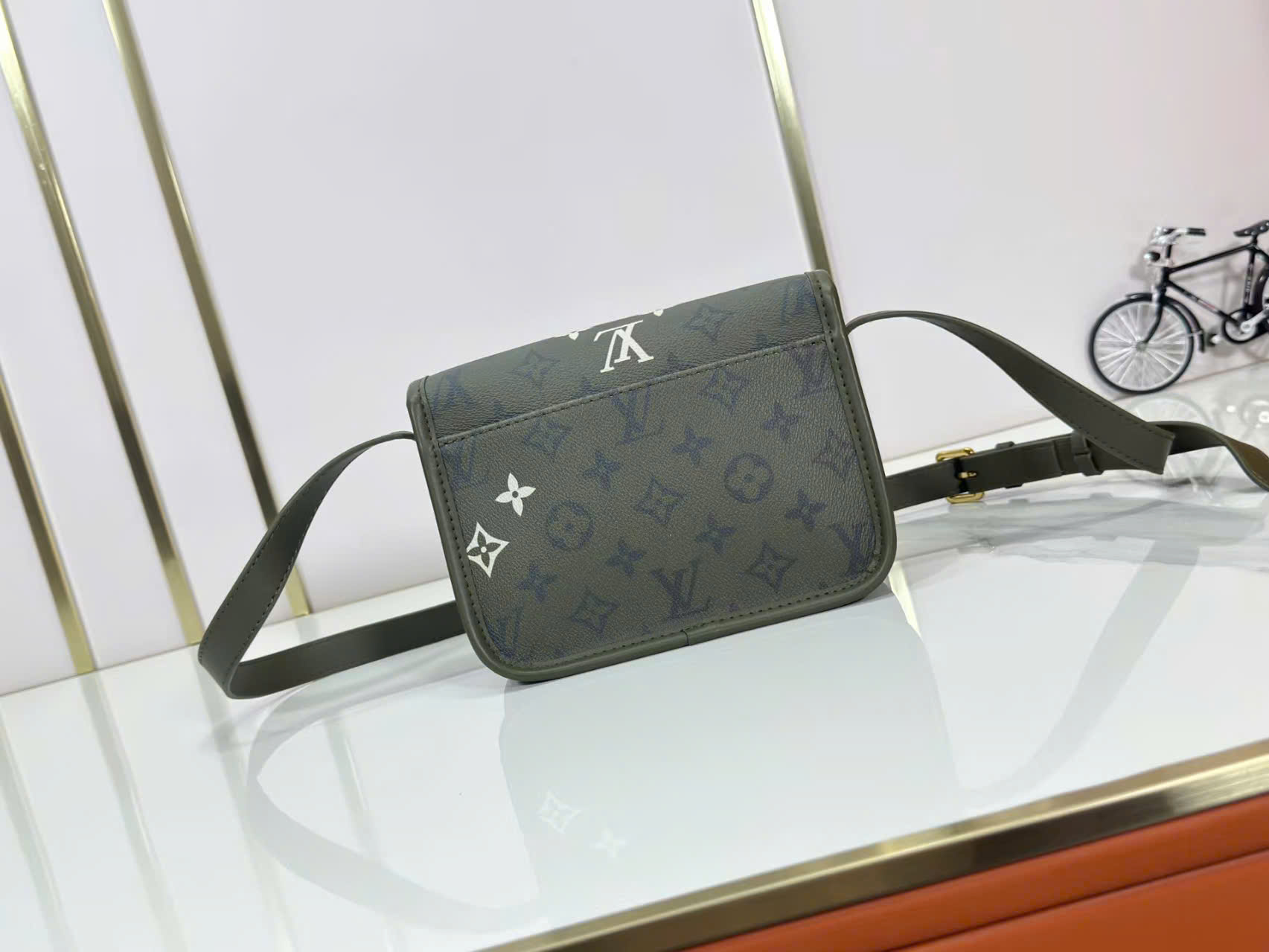 Túi đeo chéo Louis Vuitton LV SATCHEL MONOGRAM ARCHIVE VINTAGE Like Auth 20x15x6 PLD