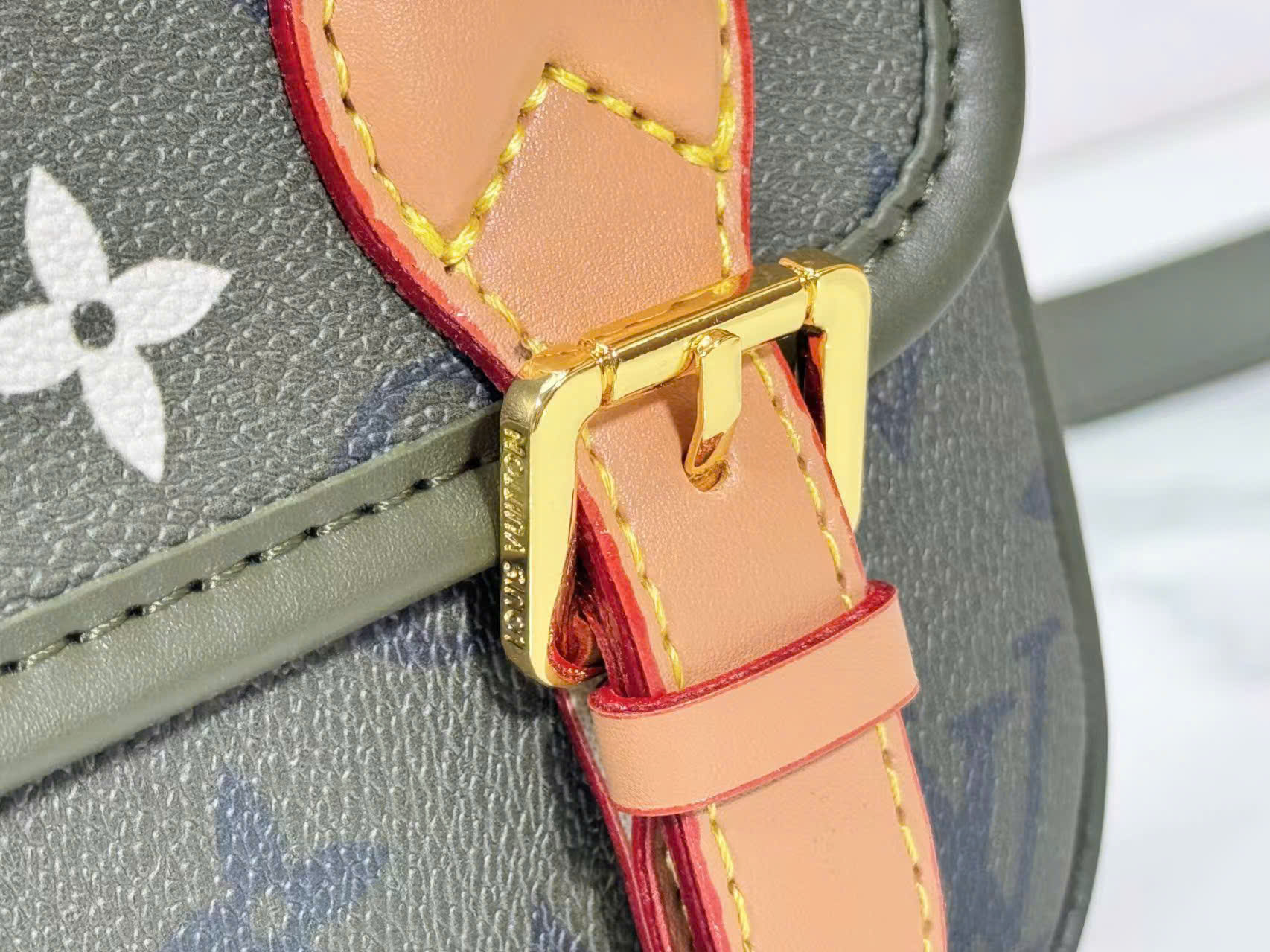 Túi đeo chéo Louis Vuitton LV SATCHEL MONOGRAM ARCHIVE VINTAGE Like Auth 20x15x6 PLD