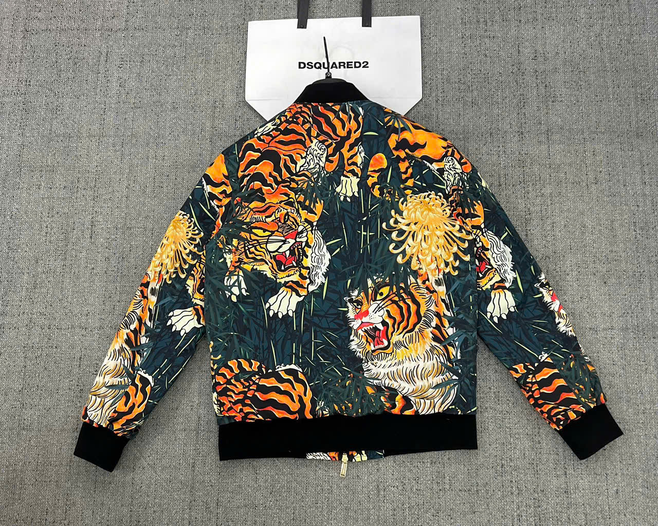 Áo khoác bomber Dsquared2 DSQ họa tiết Song Hổ new 2026 Like Auth 44-50 MK