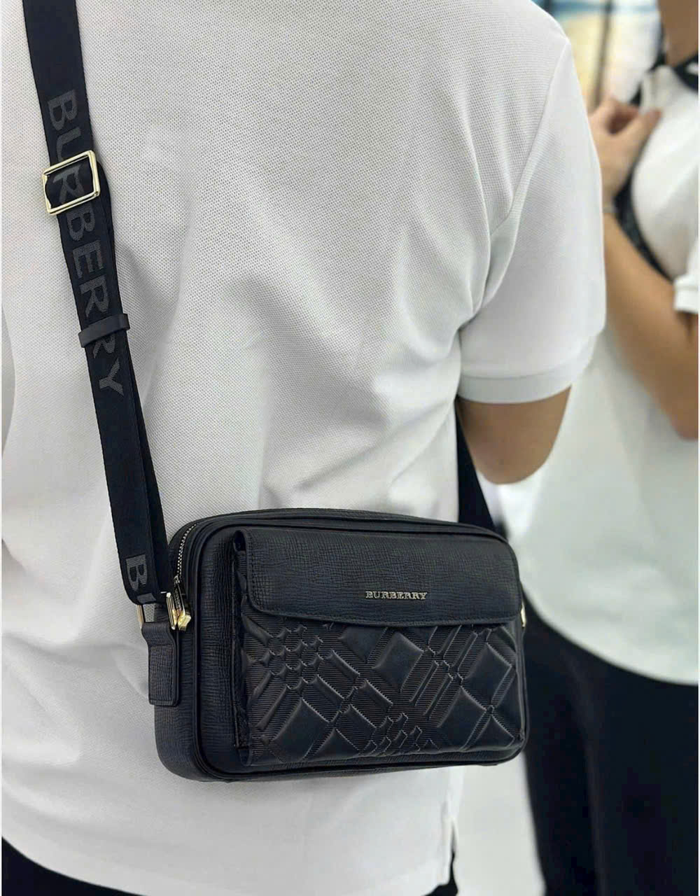 Túi đeo chéo Burberry BBR new 2026 Like Auth 23x17x7 DDT PLD