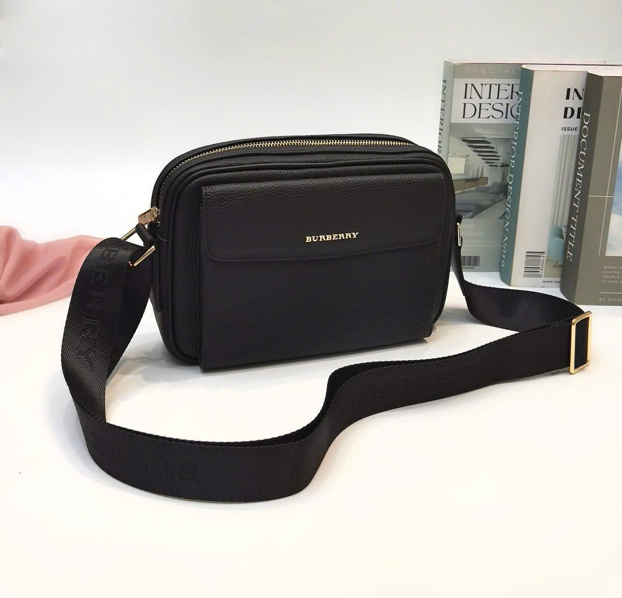 Túi đeo chéo Burberry BBR new 2026 Like Auth 23x17x7 DDT PLD