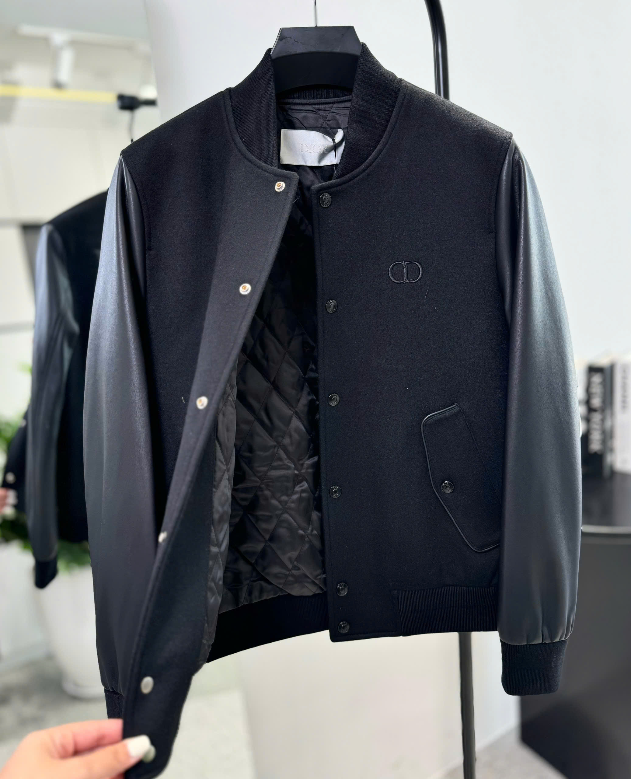 Áo khoác dạ Dior phối da da logo CD thêu ngực cài khuy Like Auth 48-54 DDT