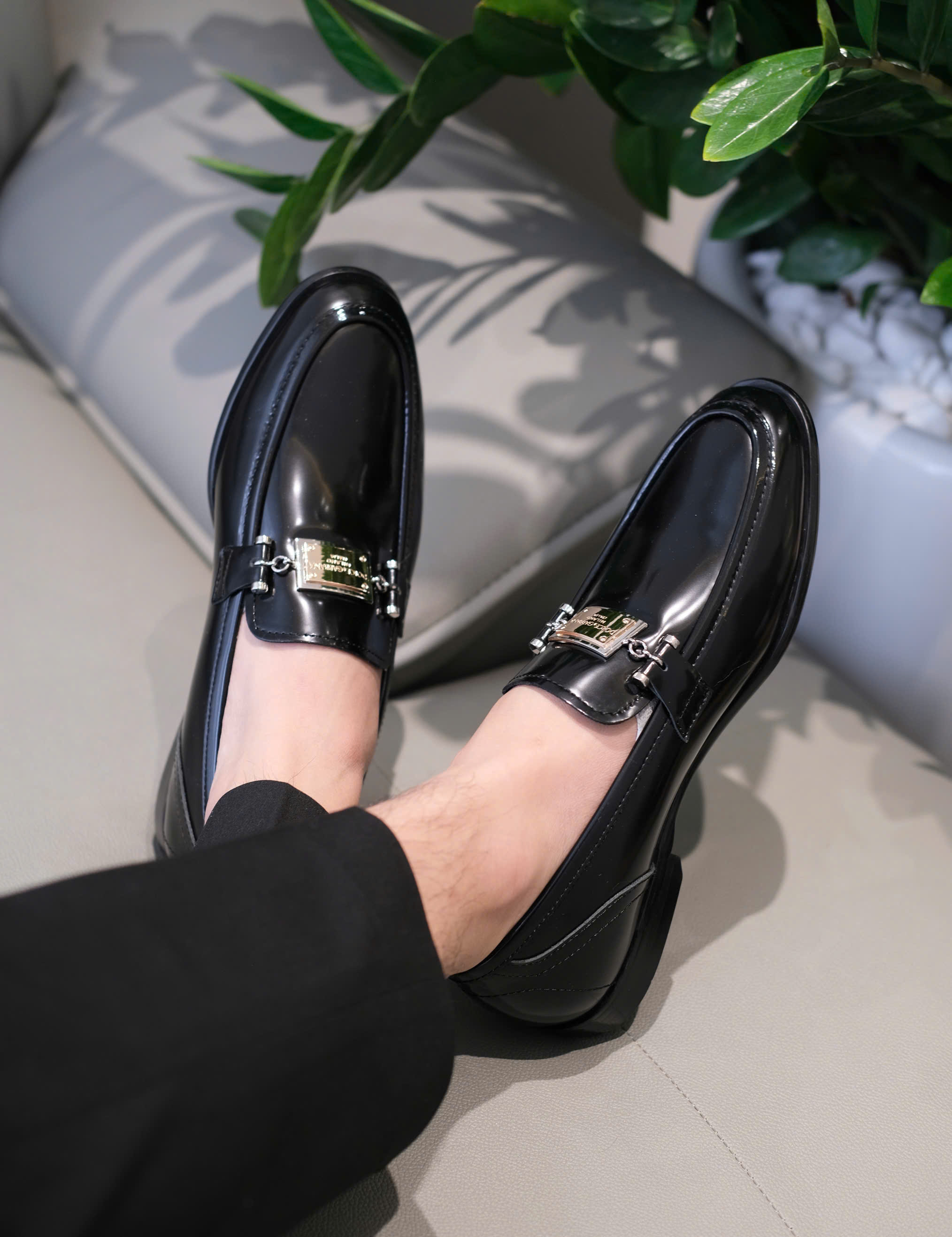 Giày loafer Dolce Gabbana DG Đen bóng logo tag vuông Vàng đế gỗ Like Auth 38-43 DDT