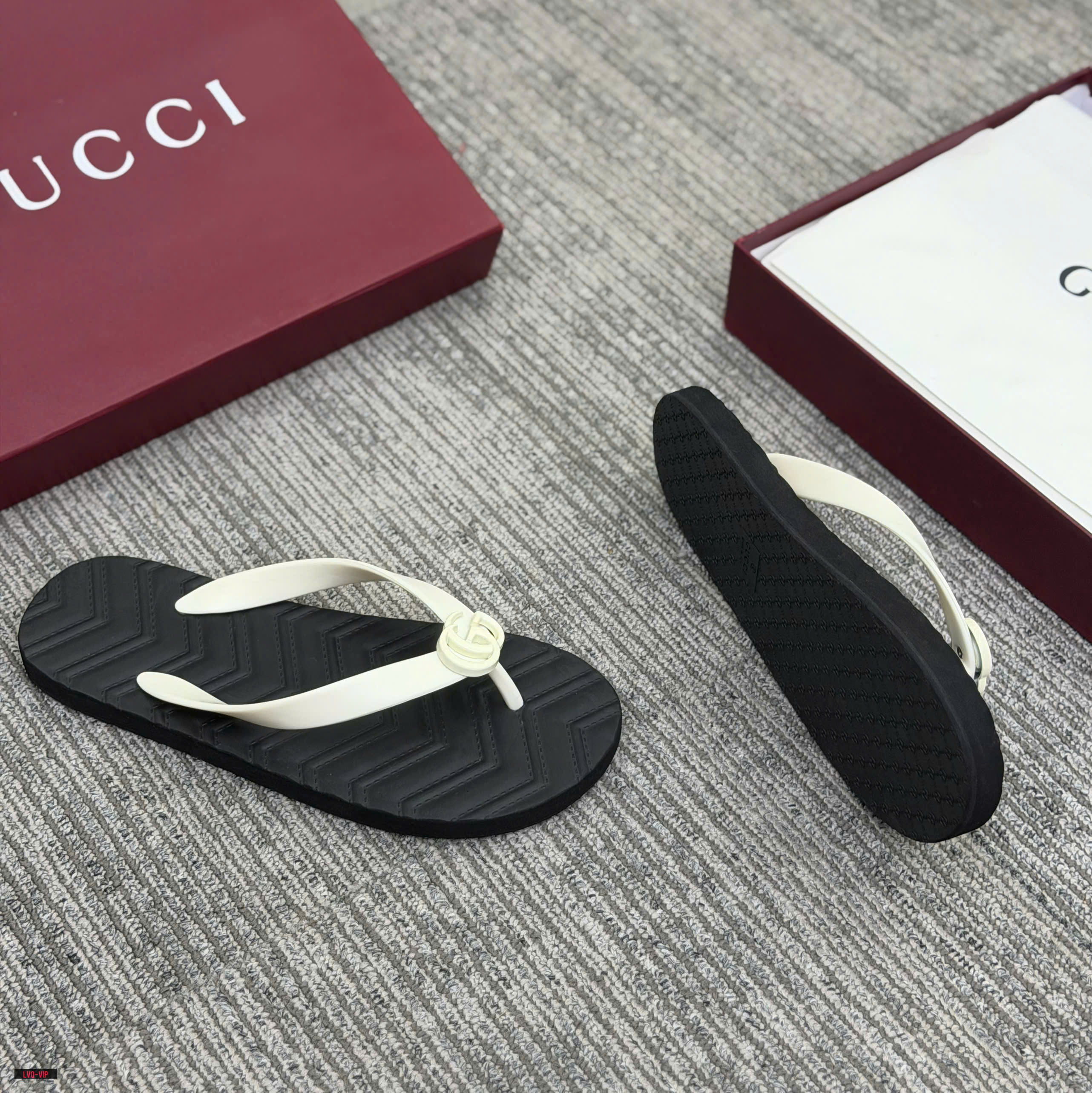 Dép kẹp xỏ ngón flip flop Gucci GC đế vân chiếu quai Trắng Like Auth 38-43 LVQ