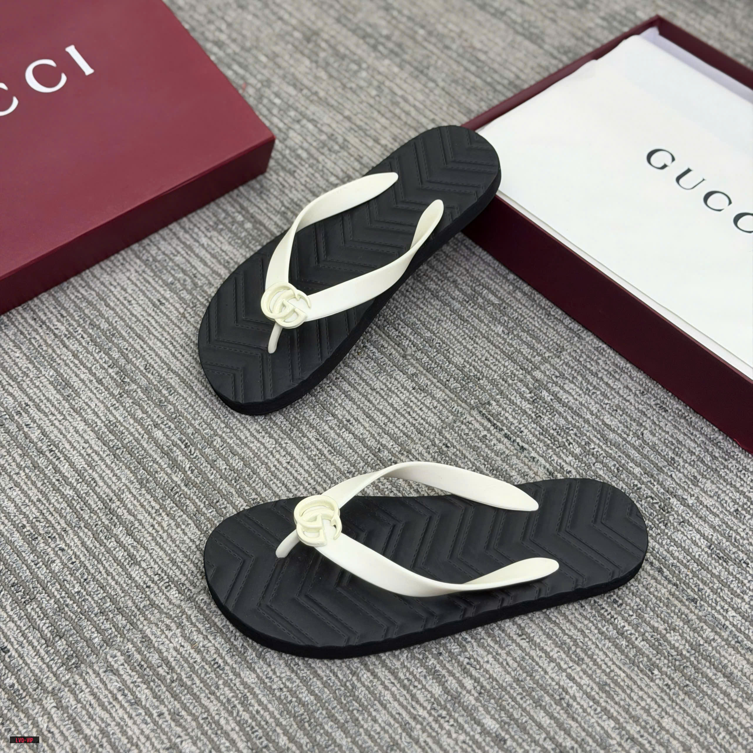 Dép kẹp xỏ ngón flip flop Gucci GC đế vân chiếu quai Trắng Like Auth 38-43 LVQ