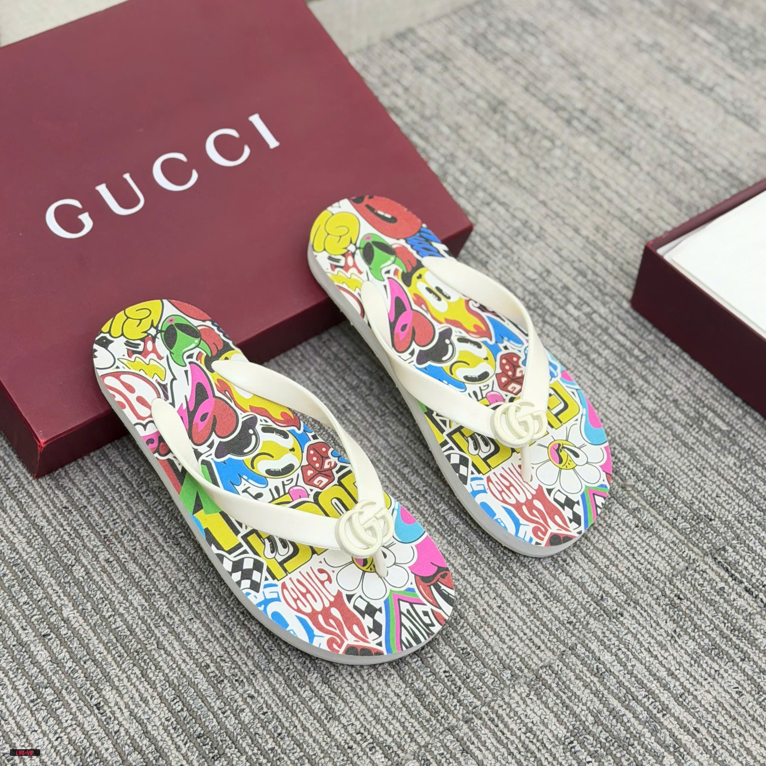 Dép kẹp xỏ ngón flip flop Gucci GC Trắng họa tiết Grafity Like Auth 38-43 LVQ